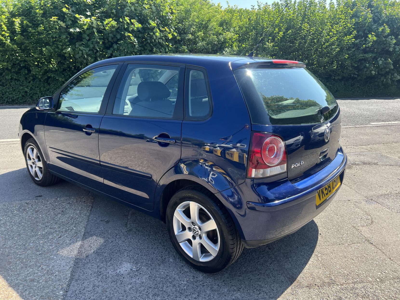 Volkswagen Polo 1.4 SE Hatchback 5dr Petrol Automatic (165 g/km, 79 bhp)