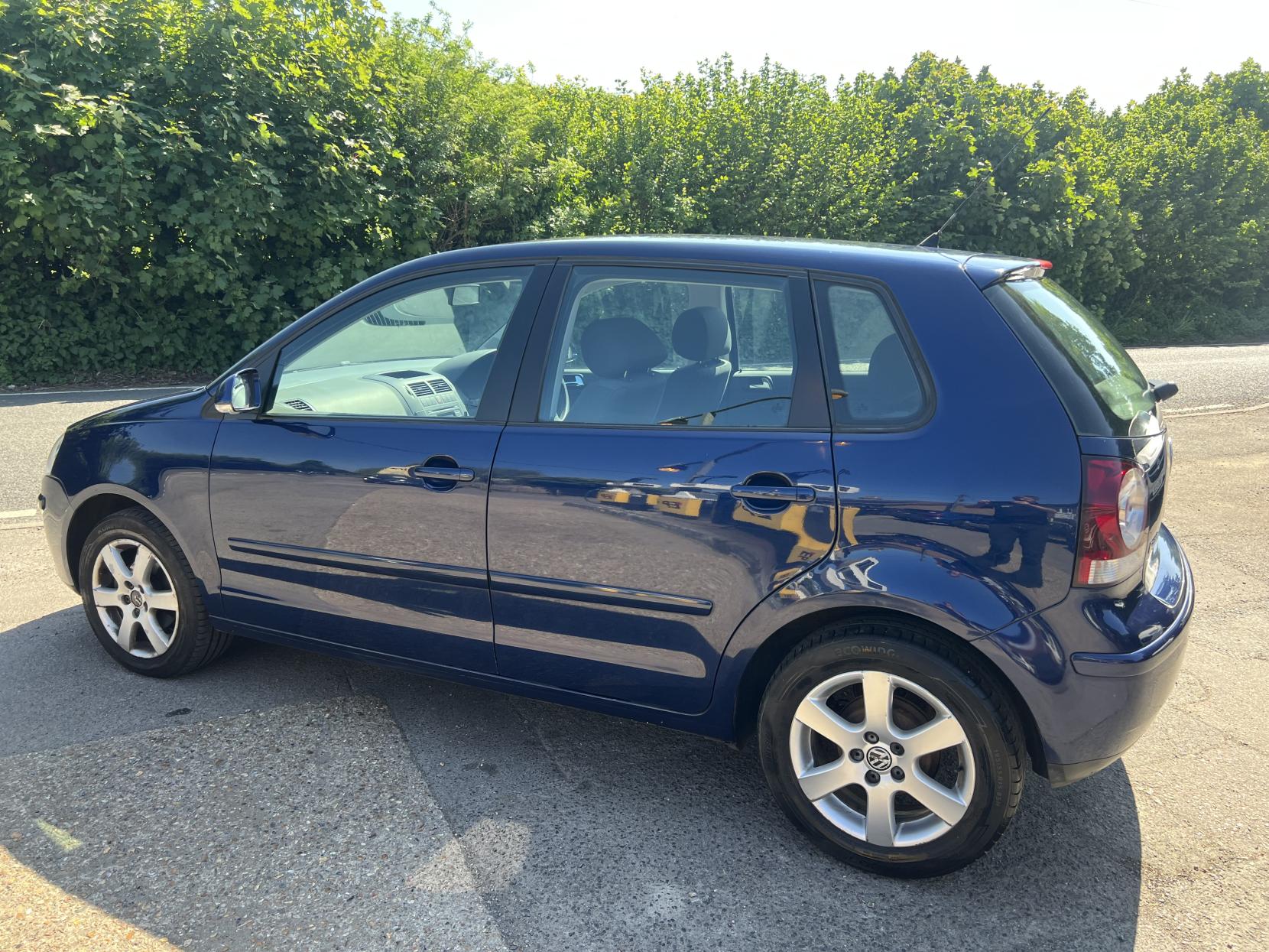 Volkswagen Polo 1.4 SE Hatchback 5dr Petrol Automatic (165 g/km, 79 bhp)