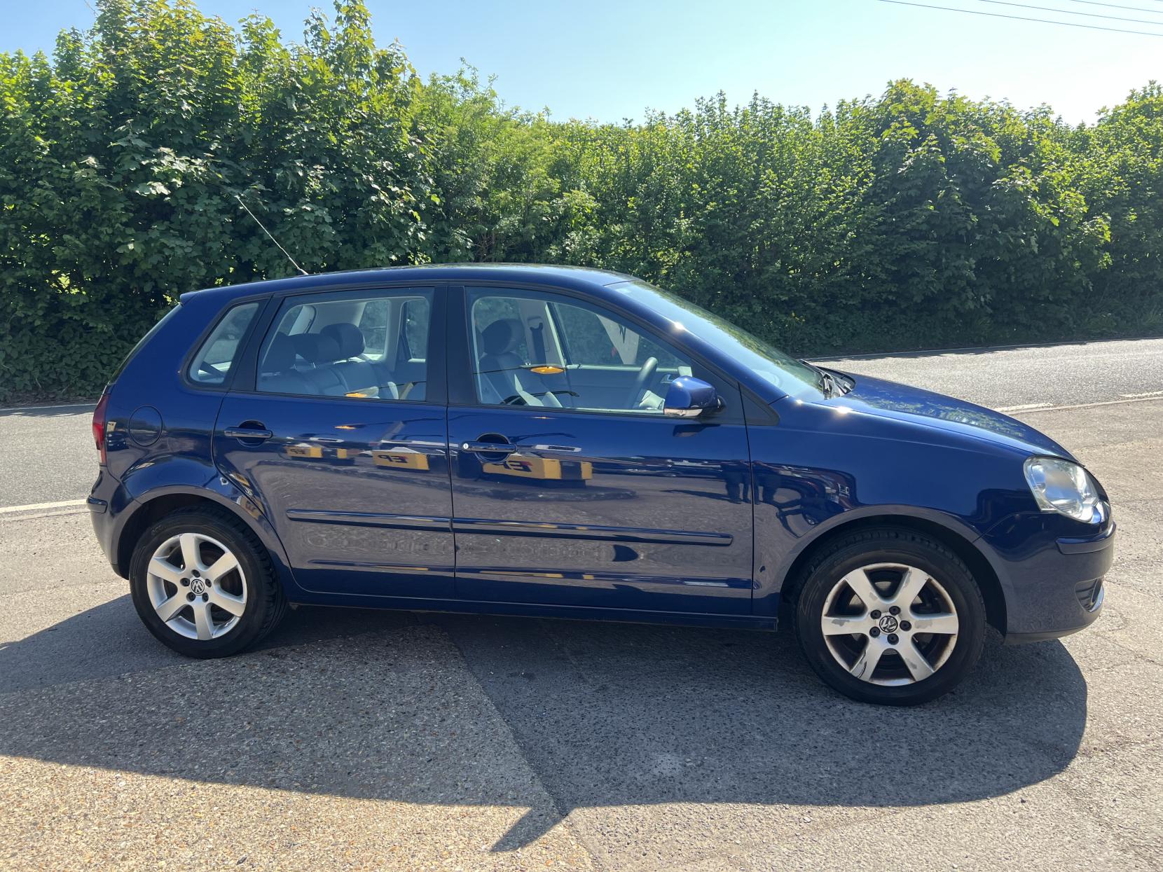 Volkswagen Polo 1.4 SE Hatchback 5dr Petrol Automatic (165 g/km, 79 bhp)