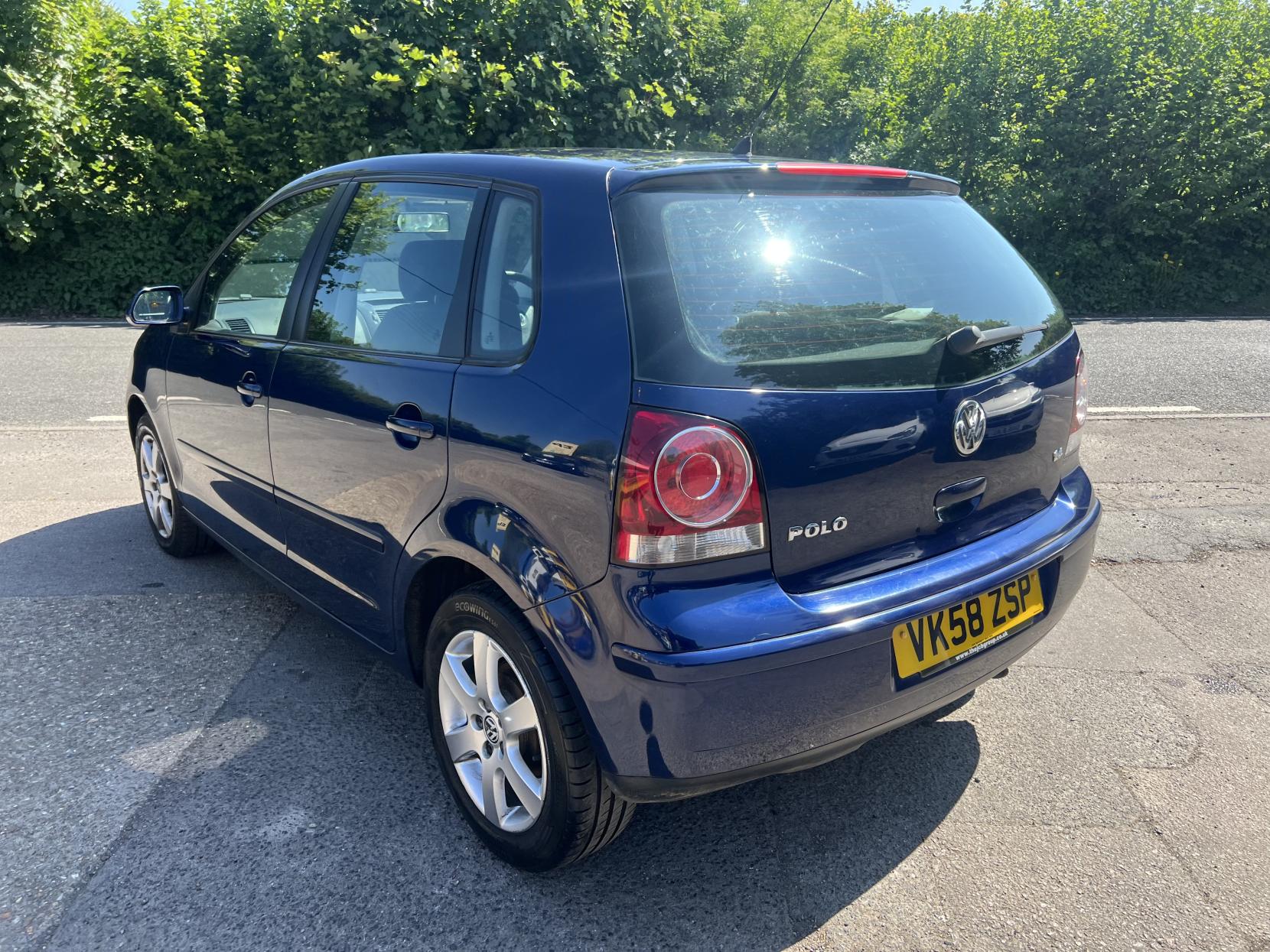 Volkswagen Polo 1.4 SE Hatchback 5dr Petrol Automatic (165 g/km, 79 bhp)