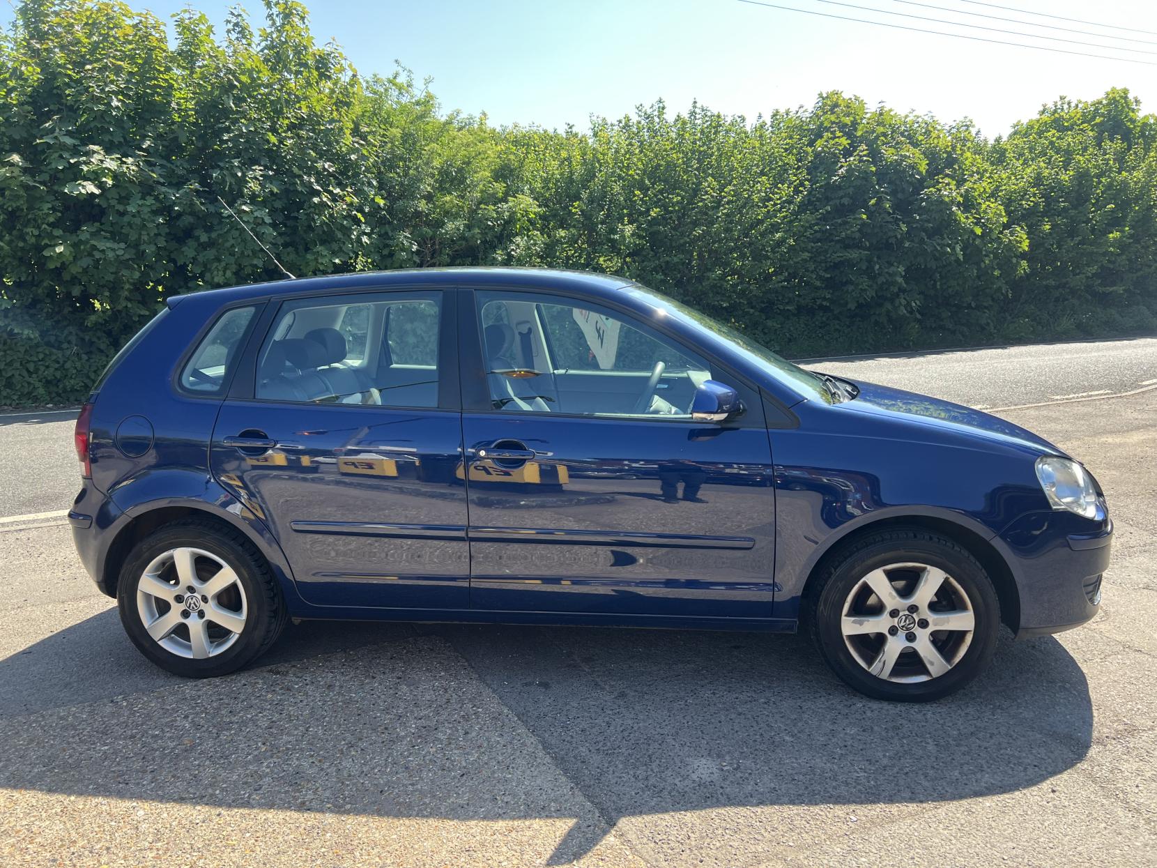 Volkswagen Polo 1.4 SE Hatchback 5dr Petrol Automatic (165 g/km, 79 bhp)