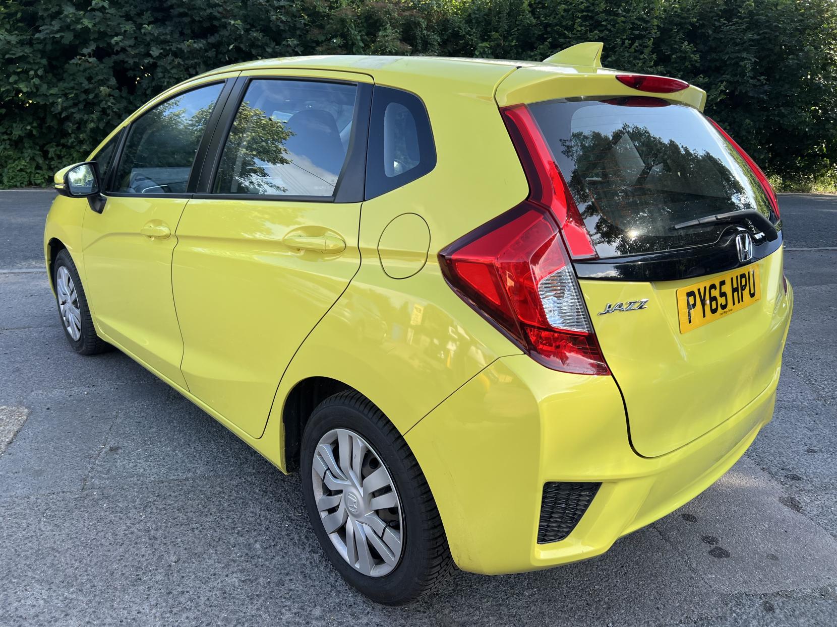 Honda Jazz 1.3 i-VTEC S Hatchback 5dr Petrol Manual Euro 6 (s/s) (102 ps)