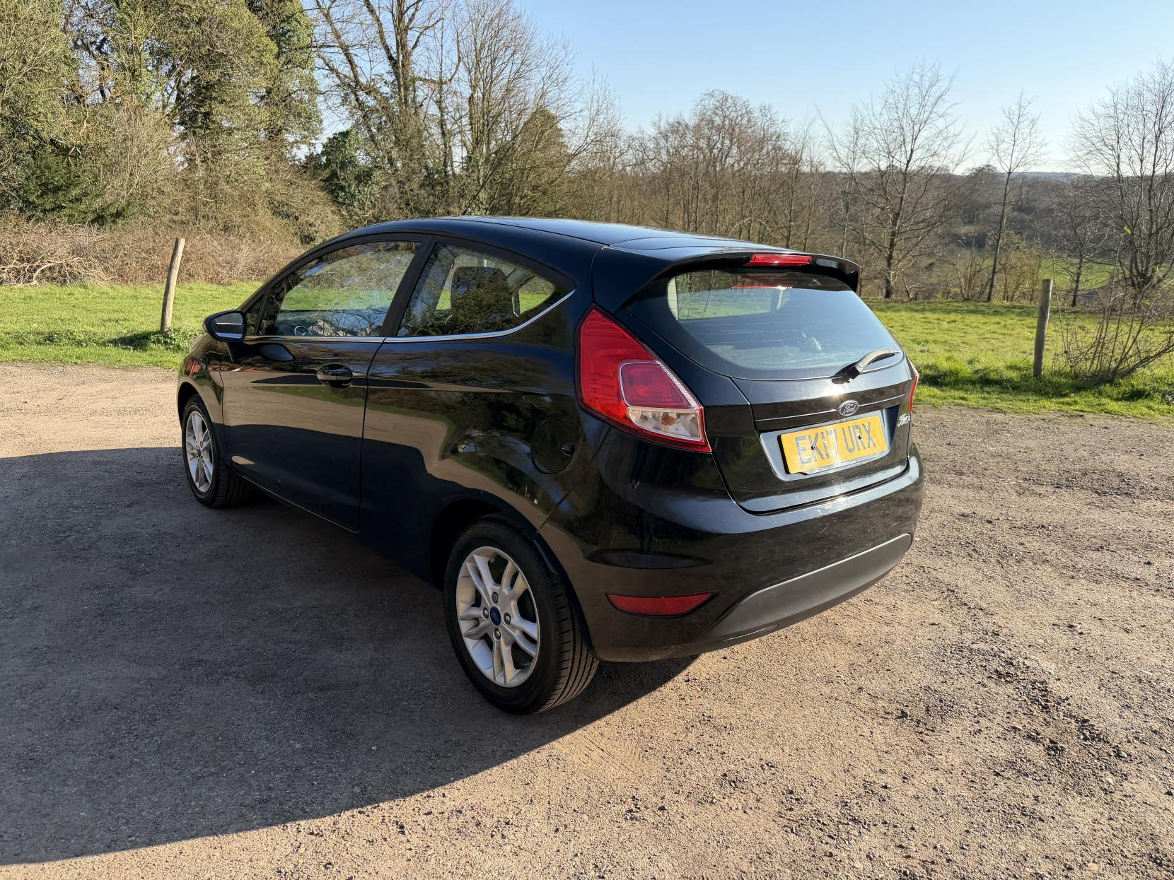 Ford Fiesta 1.25 Zetec Hatchback 3dr Petrol Manual Euro 6 (82 ps)