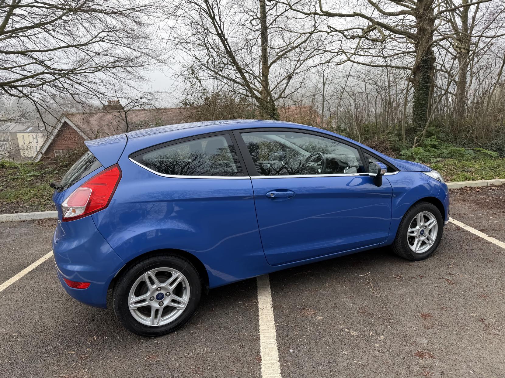 Ford Fiesta 1.25 Zetec Hatchback 3dr Petrol Manual Euro 5 (82 ps)