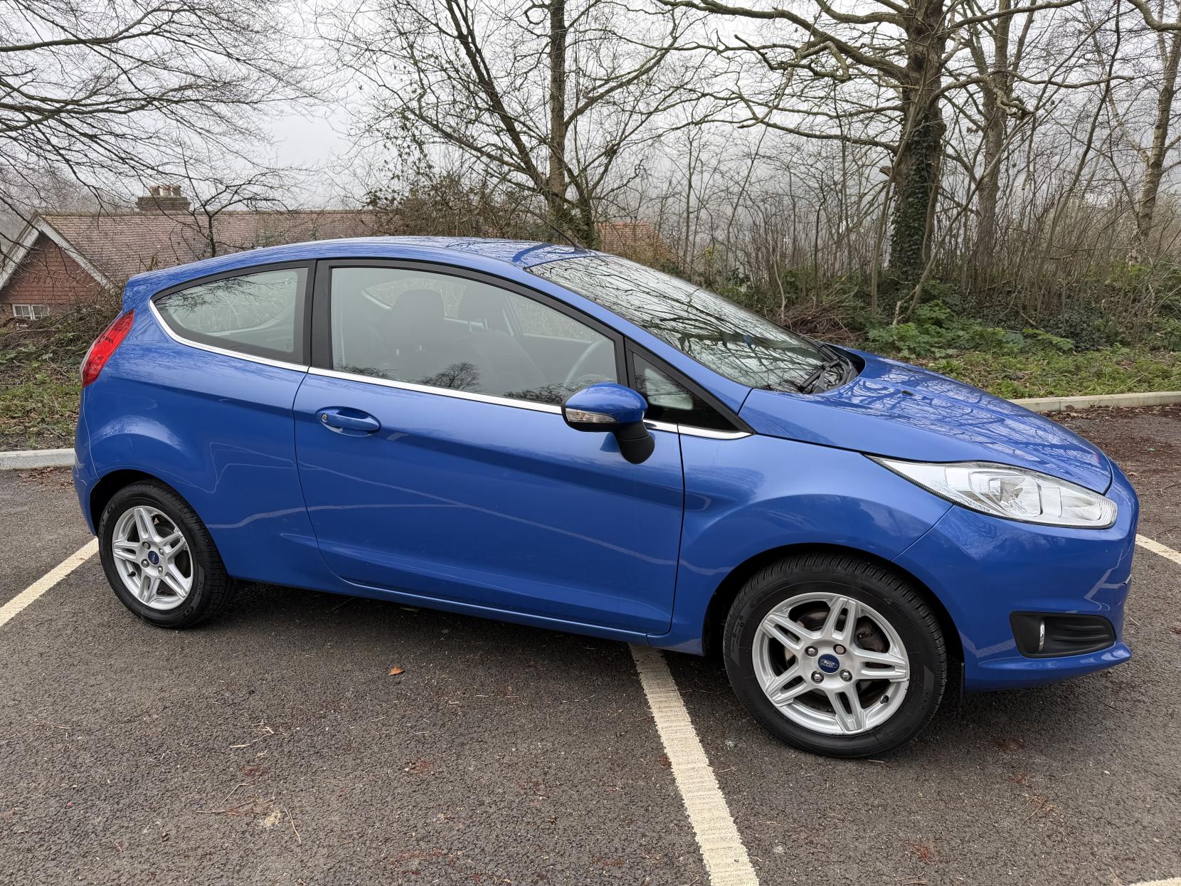 Ford Fiesta 1.25 Zetec Hatchback 3dr Petrol Manual Euro 5 (82 ps)