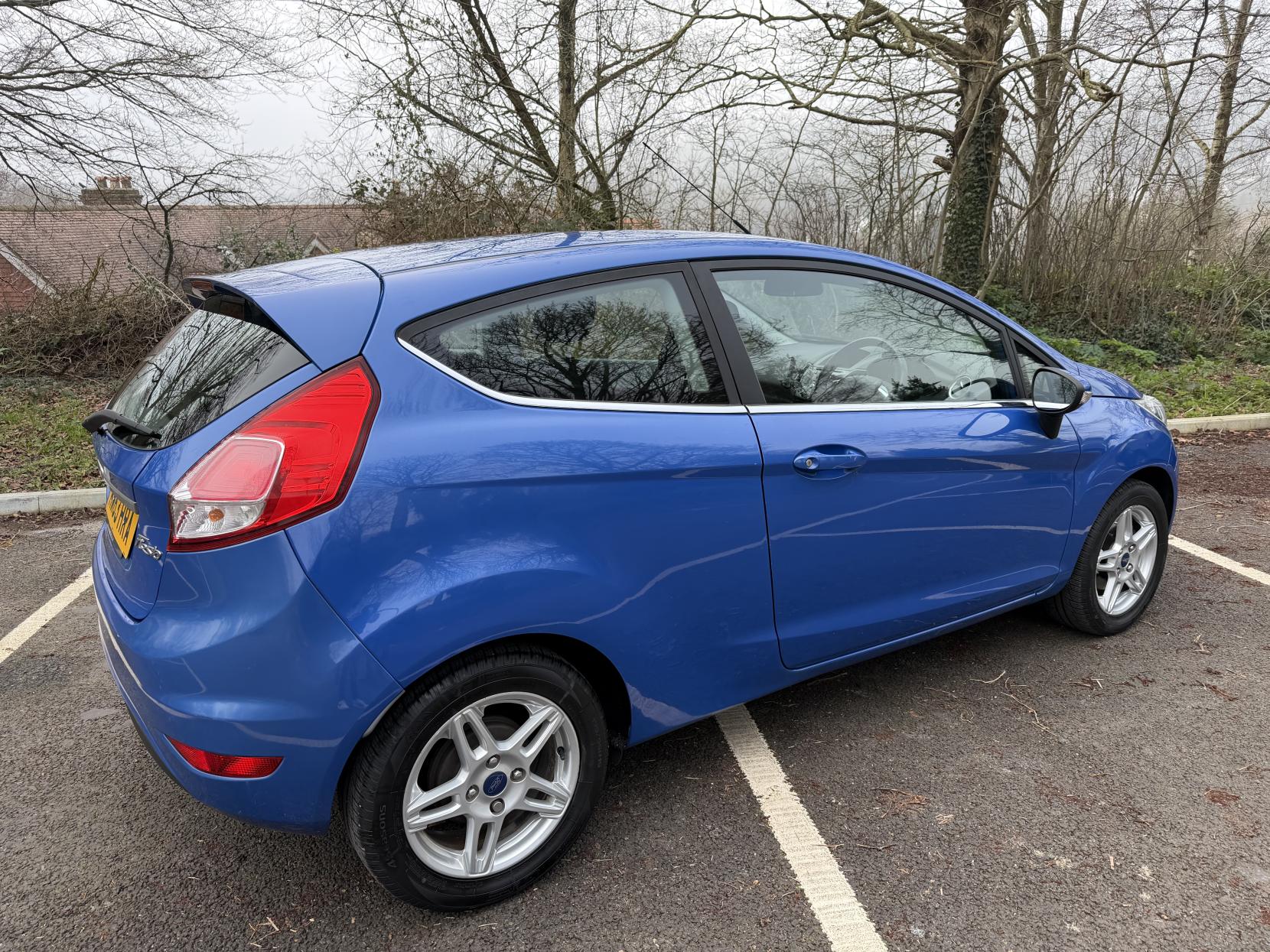 Ford Fiesta 1.25 Zetec Hatchback 3dr Petrol Manual Euro 5 (82 ps)