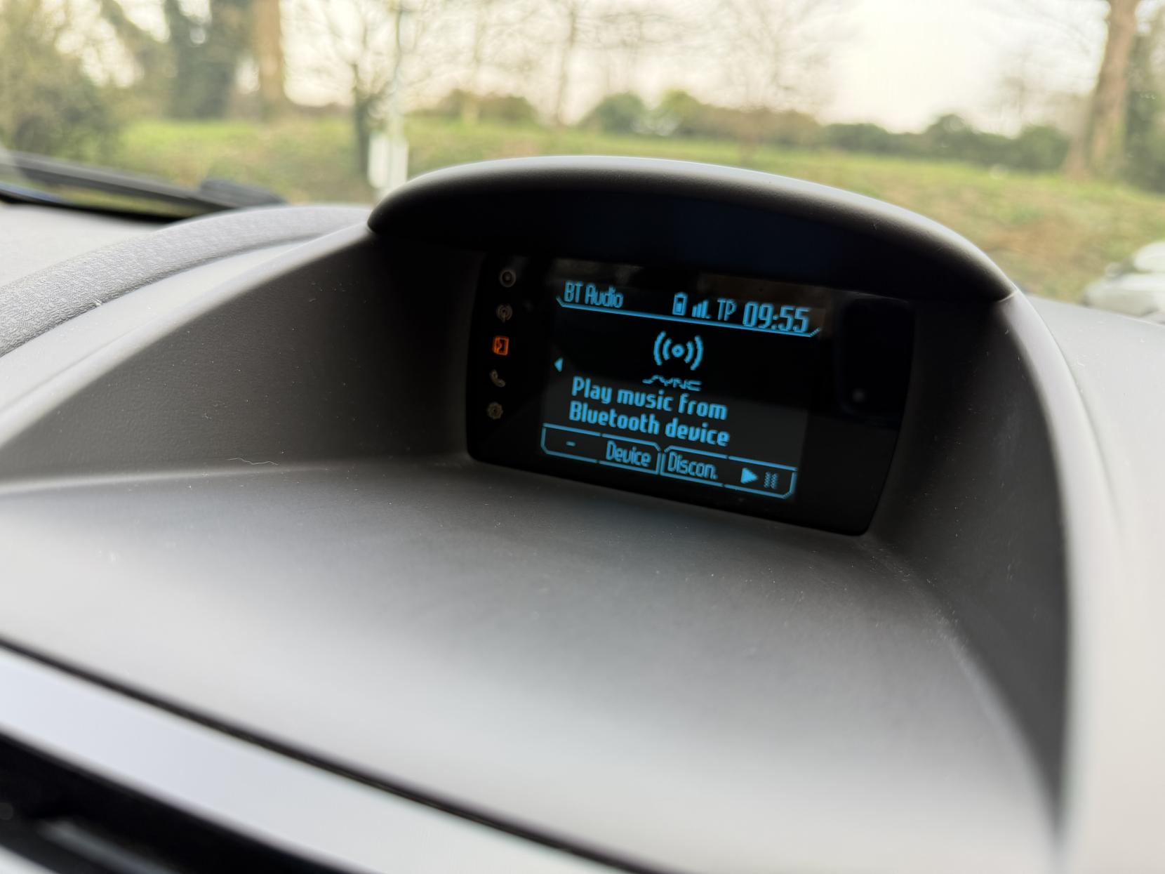 Ford Fiesta 1.25 Zetec Hatchback 3dr Petrol Manual Euro 5 (82 ps)