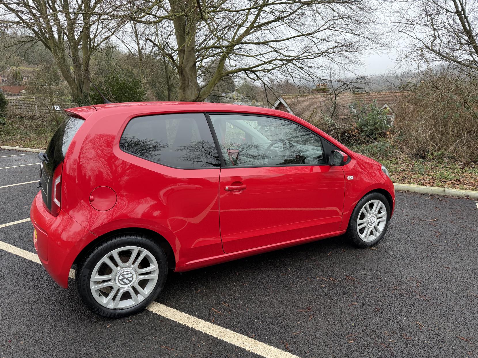 Volkswagen up! 1.0 High up! Hatchback 3dr Petrol Manual Euro 5 (75 ps)