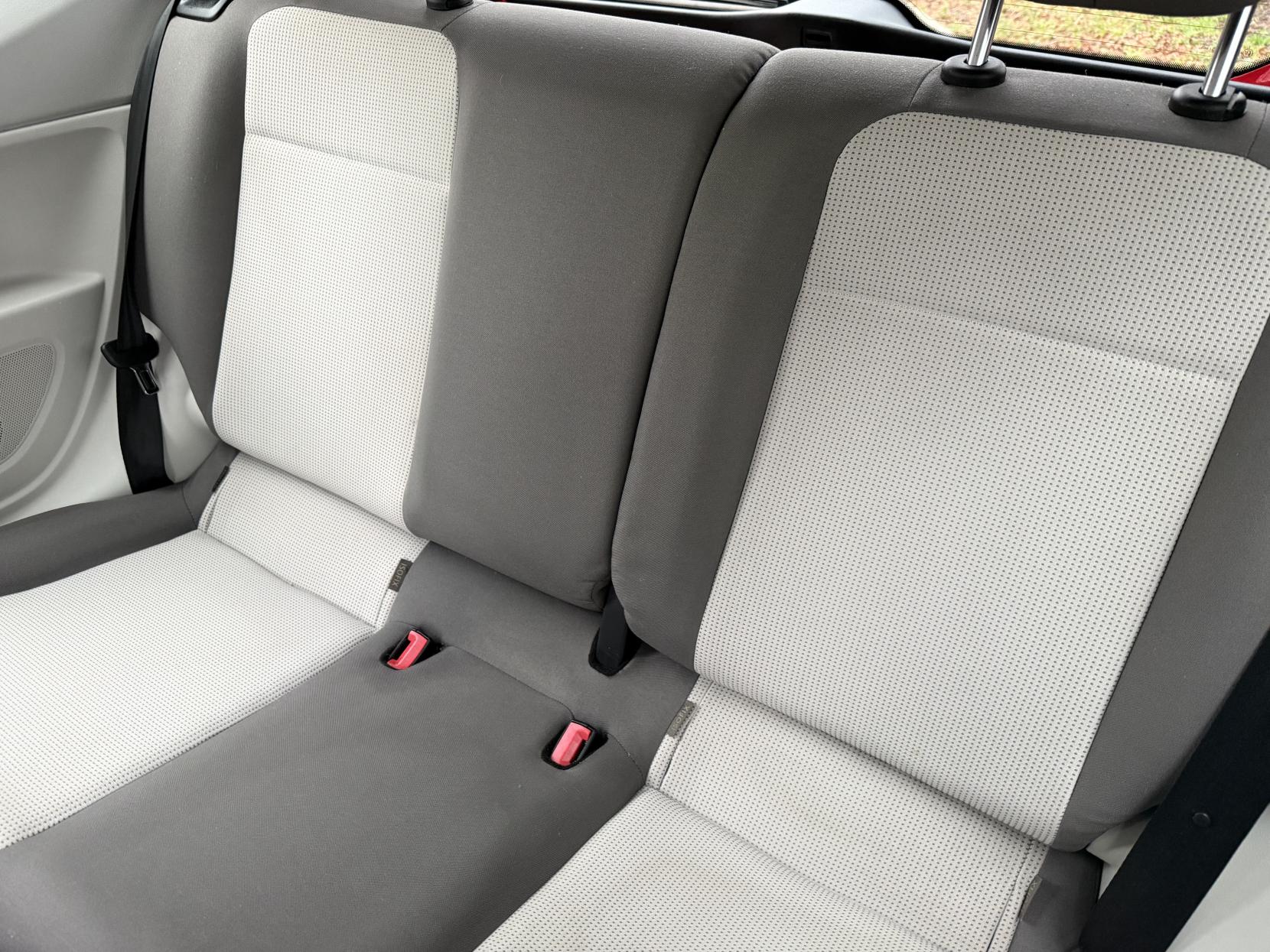 Volkswagen up! 1.0 High up! Hatchback 3dr Petrol Manual Euro 5 (75 ps)