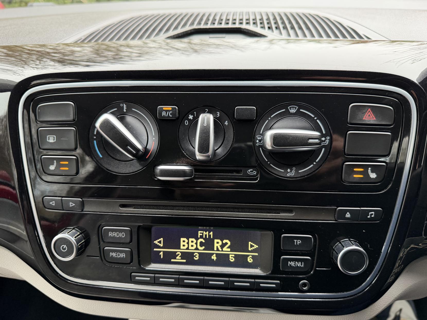 Volkswagen up! 1.0 High up! Hatchback 3dr Petrol Manual Euro 5 (75 ps)