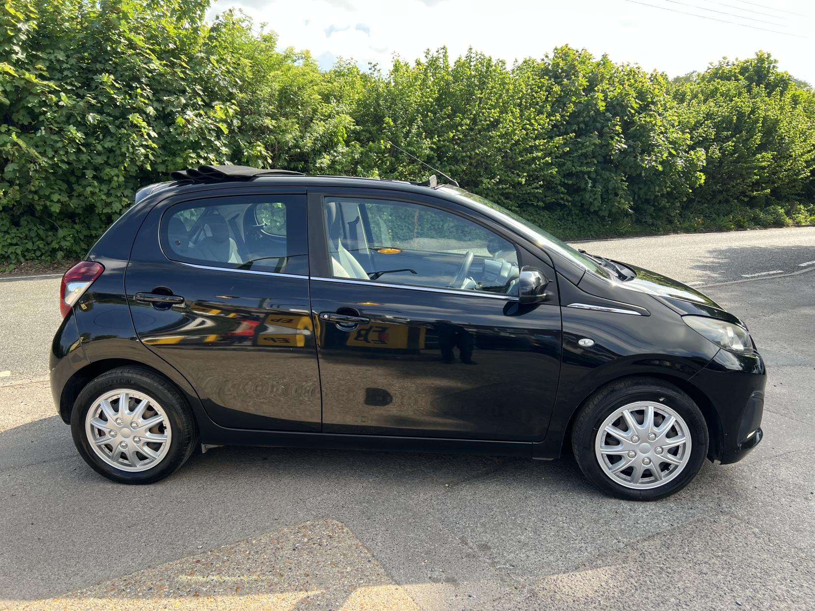 Peugeot 108 1.0 Active Top! 5dr Petrol Manual Euro 6 (68 ps)