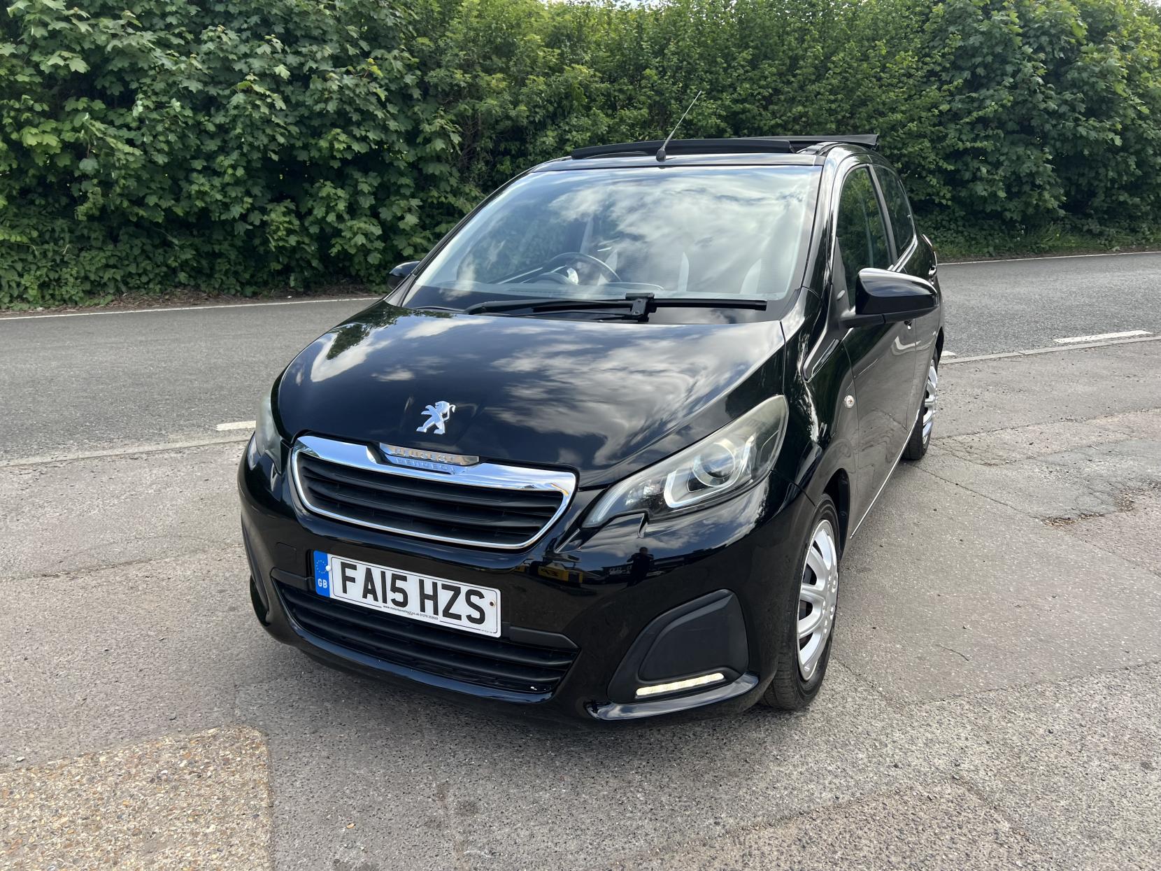 Peugeot 108 1.0 Active Top! 5dr Petrol Manual Euro 6 (68 ps)