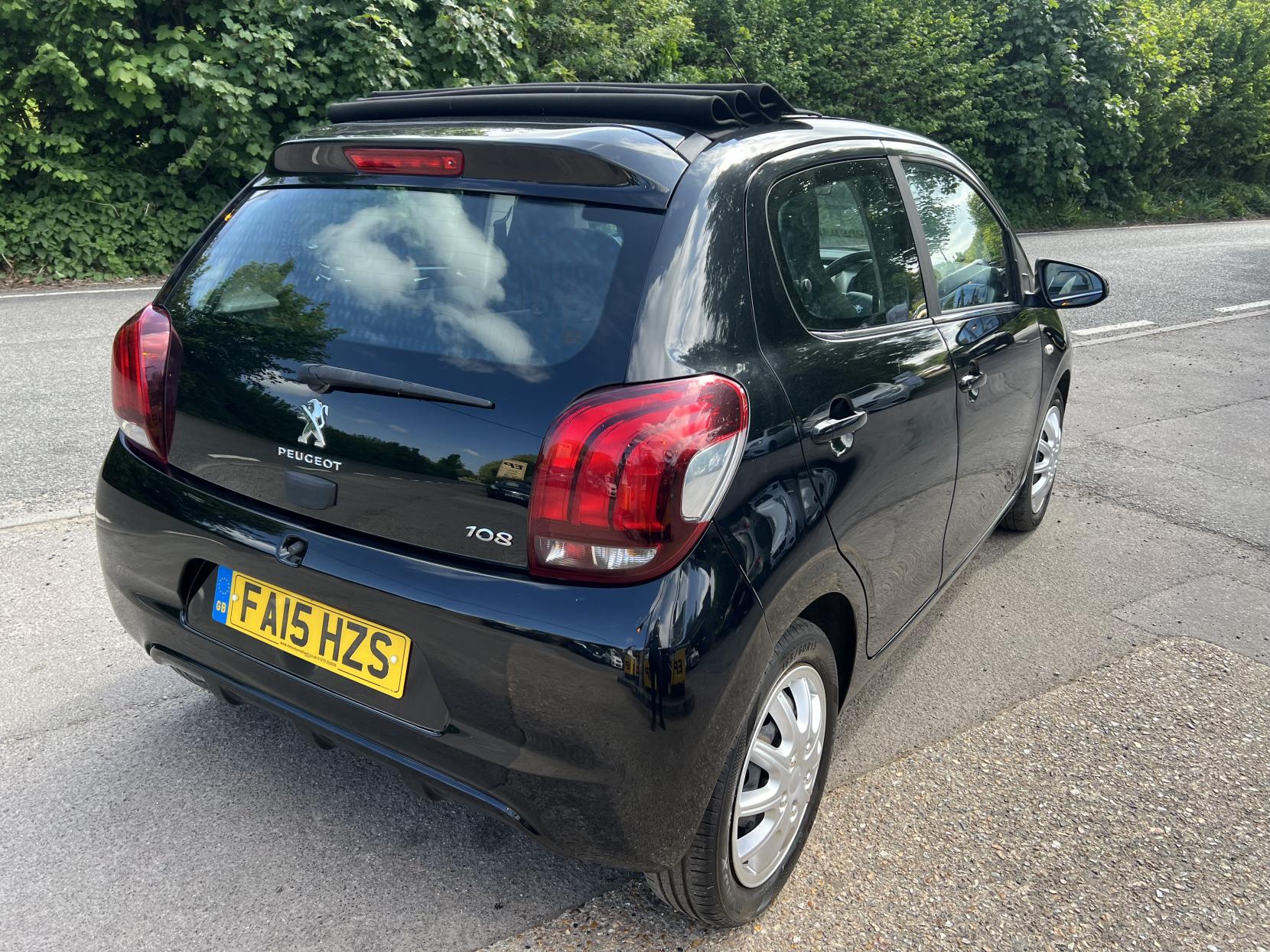 Peugeot 108 1.0 Active Top! 5dr Petrol Manual Euro 6 (68 ps)