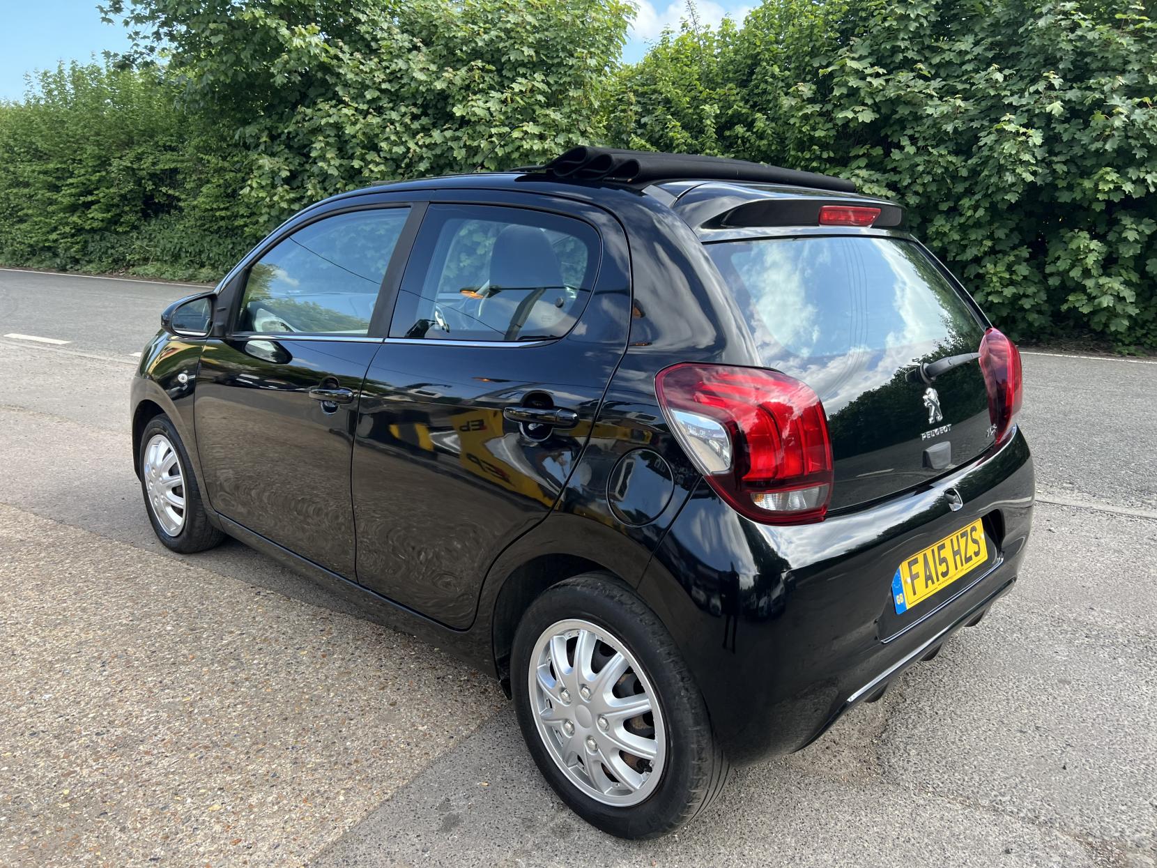Peugeot 108 1.0 Active Top! 5dr Petrol Manual Euro 6 (68 ps)