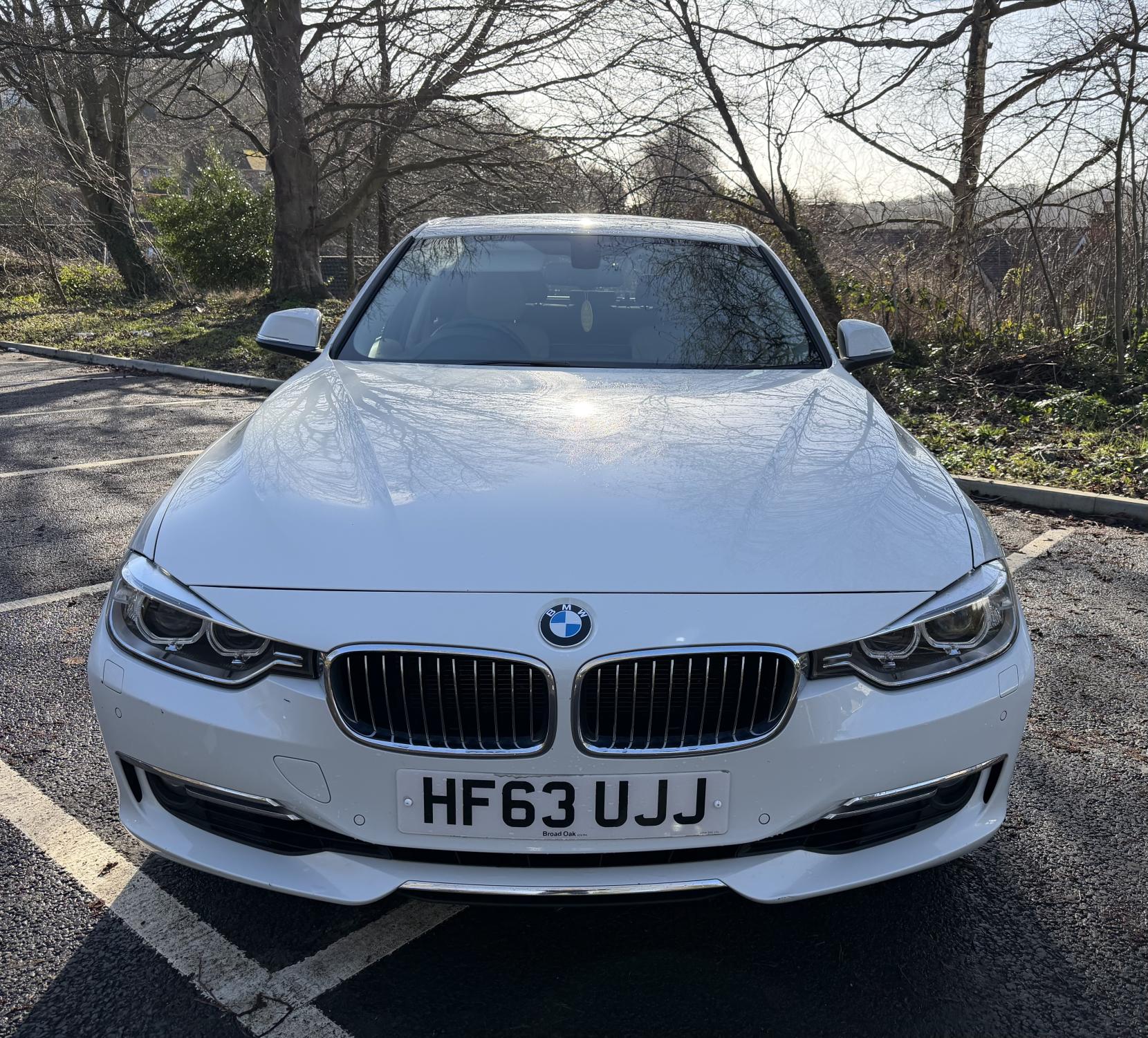 BMW 3 Series 2.0 320i Luxury Saloon 4dr Petrol Auto Euro 6 (s/s) (184 ps)