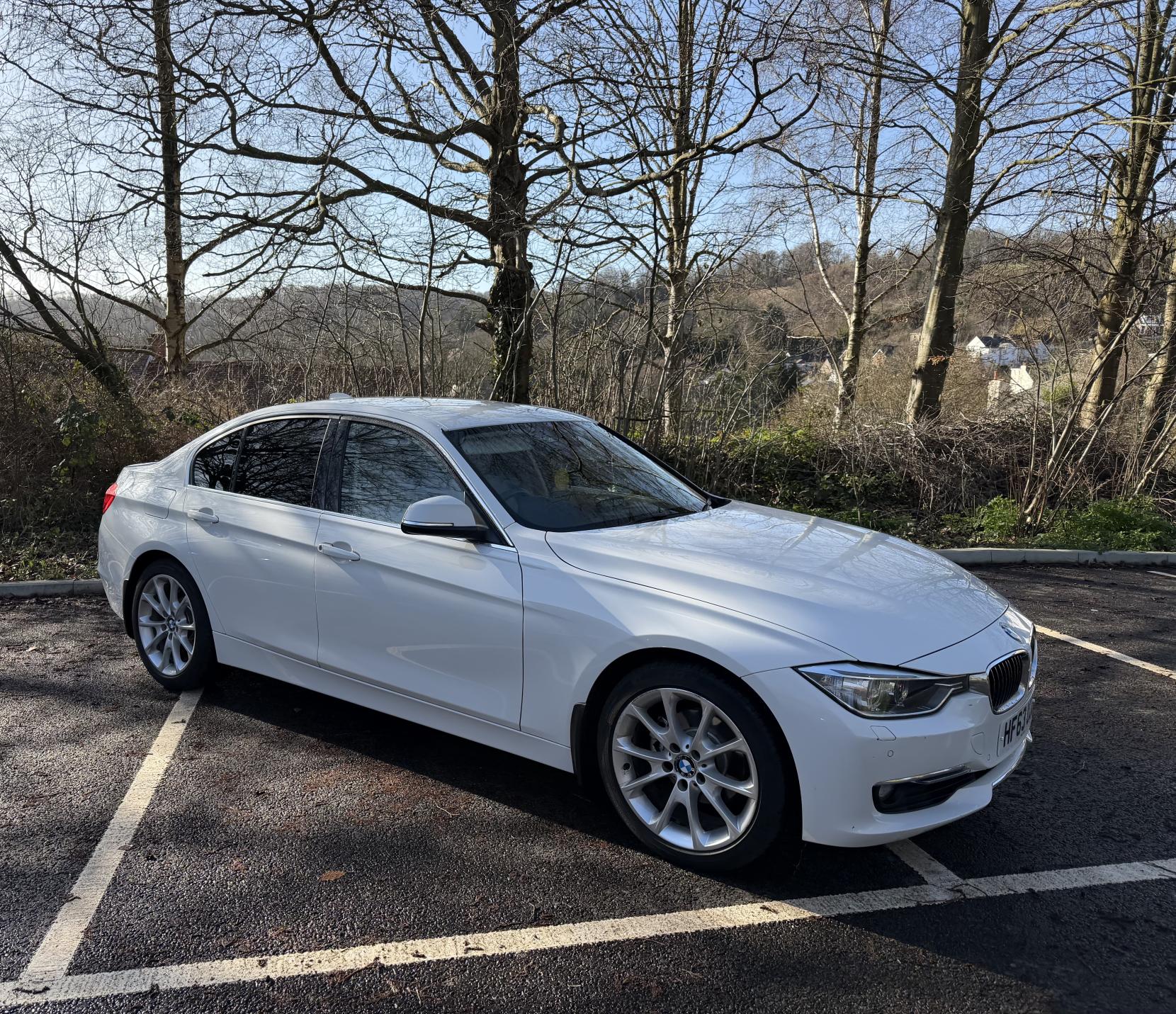 BMW 3 Series 2.0 320i Luxury Saloon 4dr Petrol Auto Euro 6 (s/s) (184 ps)