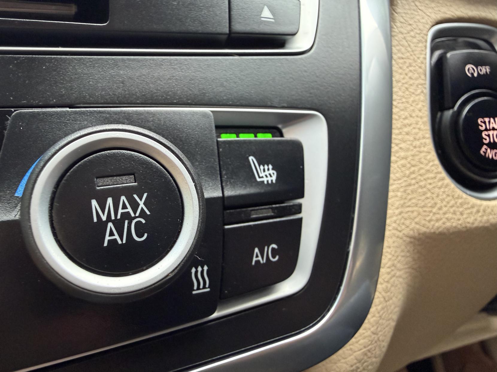 BMW 3 Series 2.0 320i Luxury Saloon 4dr Petrol Auto Euro 6 (s/s) (184 ps)