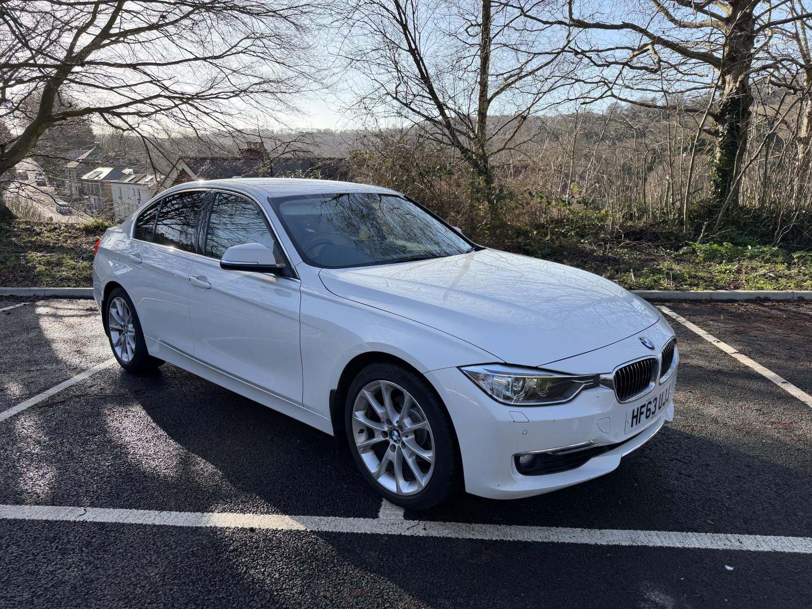 BMW 3 Series 2.0 320i Luxury Saloon 4dr Petrol Auto Euro 6 (s/s) (184 ps)