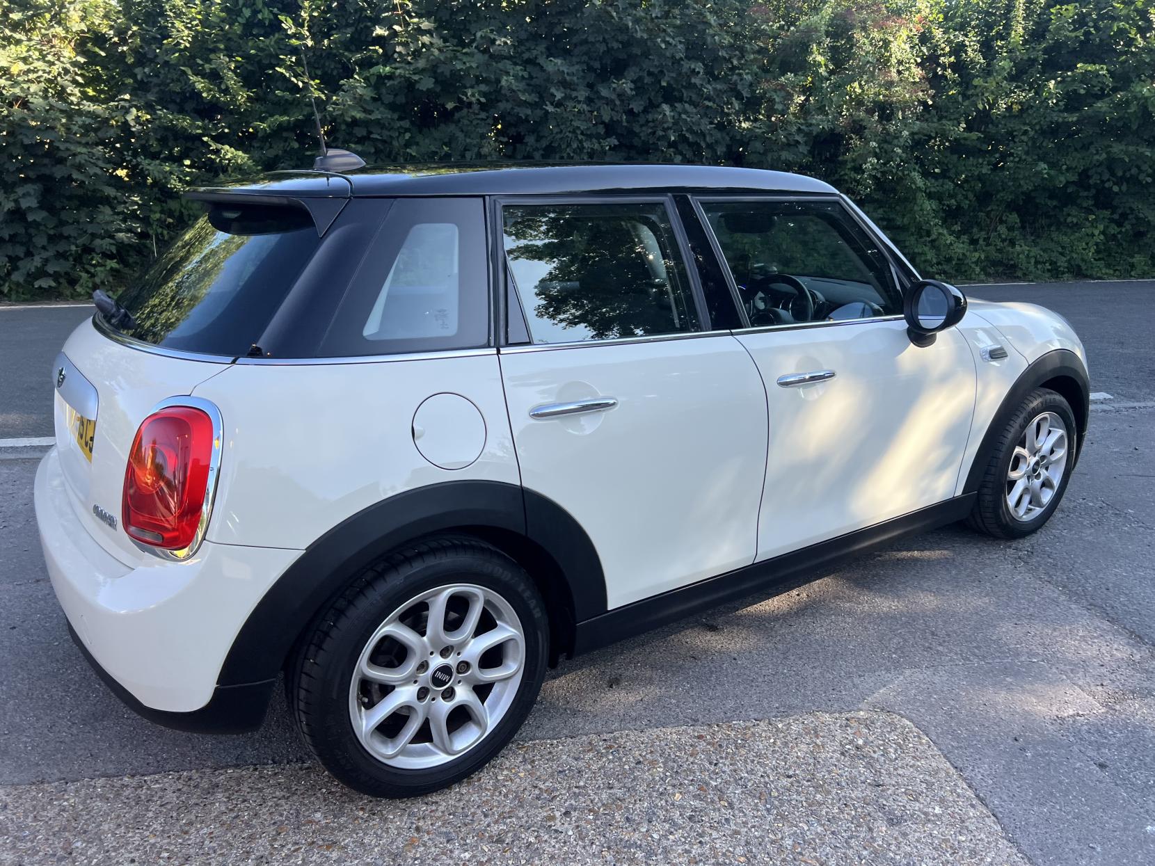 MINI Hatch 1.5 Cooper Hatchback 5dr Petrol Manual Euro 6 (s/s) (136 ps)