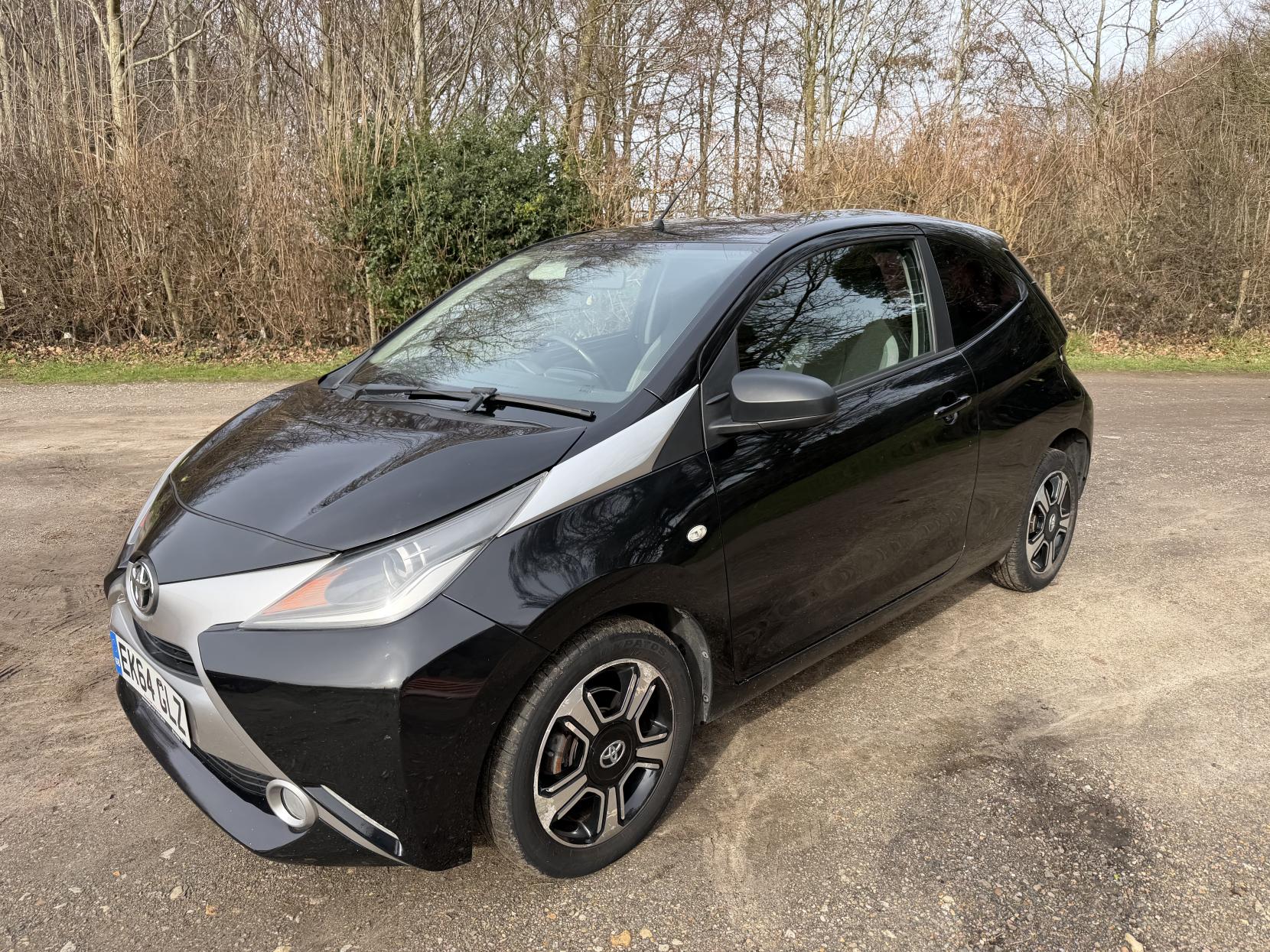 Toyota AYGO 1.0 VVT-i x-clusiv Hatchback 3dr Petrol Manual Euro 5 Euro 5 (68 ps)