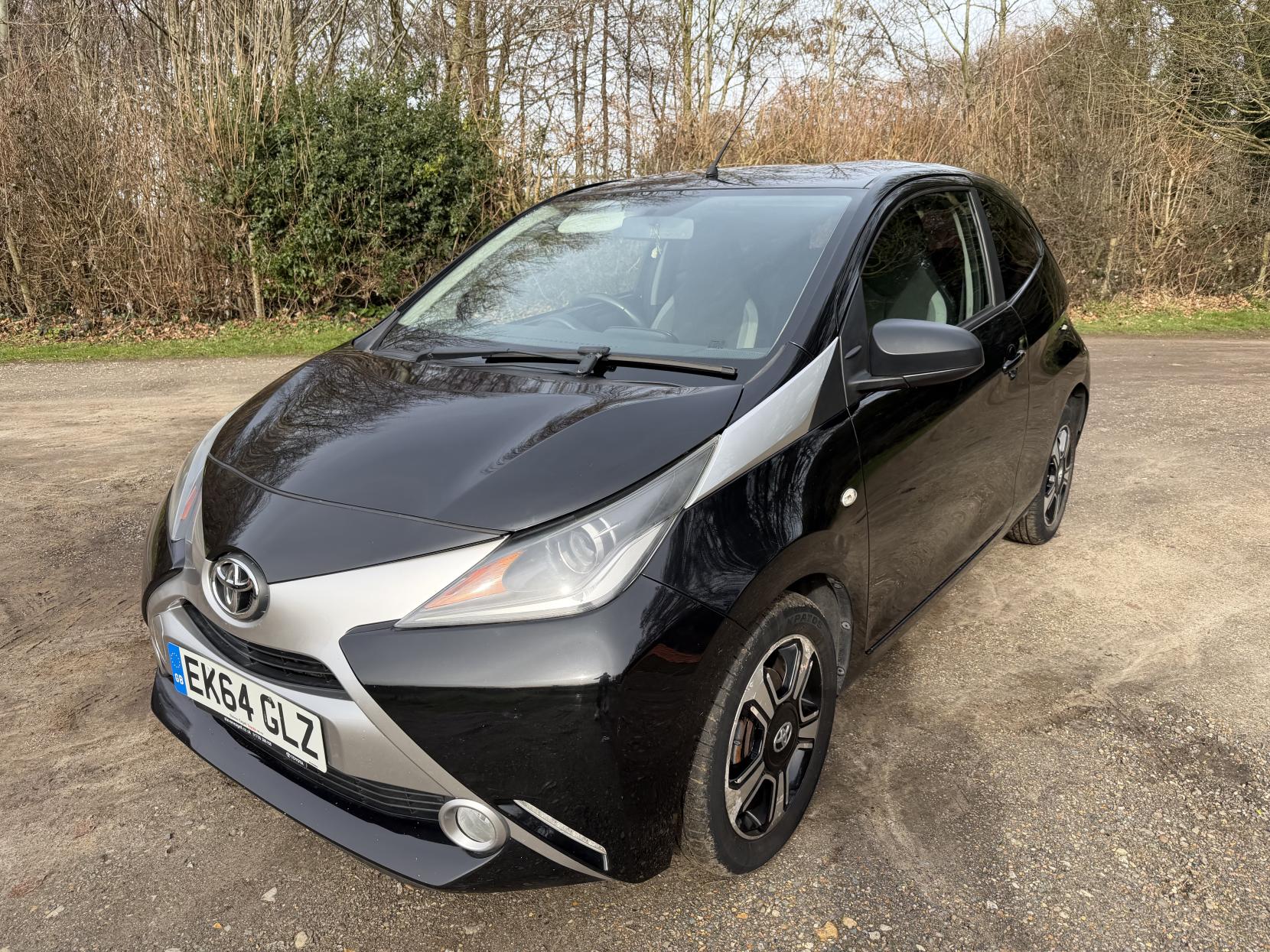Toyota AYGO 1.0 VVT-i x-clusiv Hatchback 3dr Petrol Manual Euro 5 Euro 5 (68 ps)