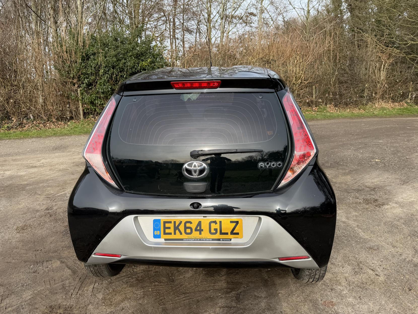 Toyota AYGO 1.0 VVT-i x-clusiv Hatchback 3dr Petrol Manual Euro 5 Euro 5 (68 ps)