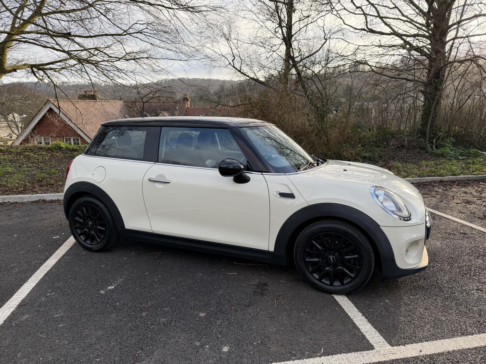 MINI Hatch 1.5 Cooper Hatchback 3dr Petrol Manual Euro 6 (s/s) (136 ps)