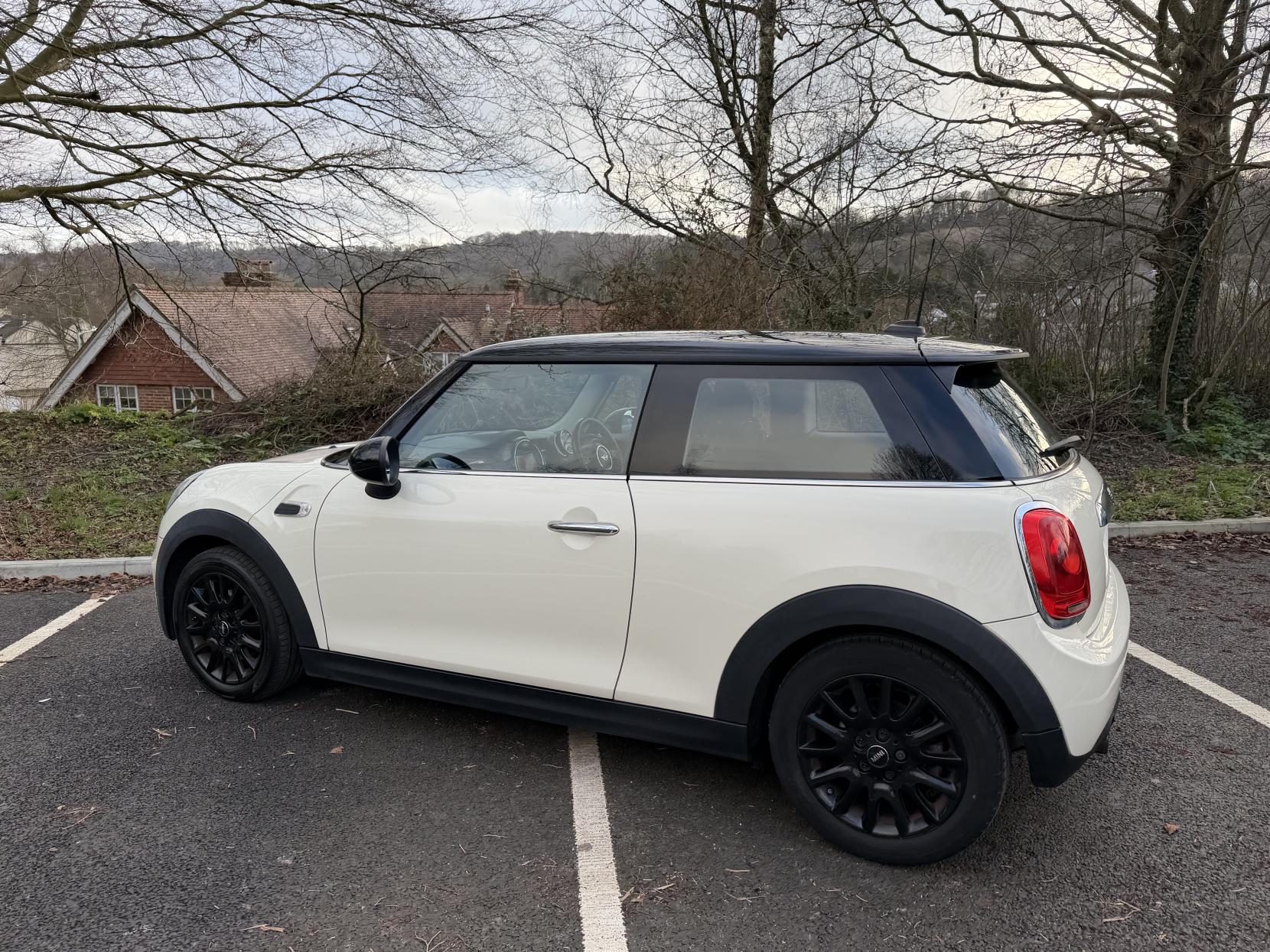 MINI Hatch 1.5 Cooper Hatchback 3dr Petrol Manual Euro 6 (s/s) (136 ps)