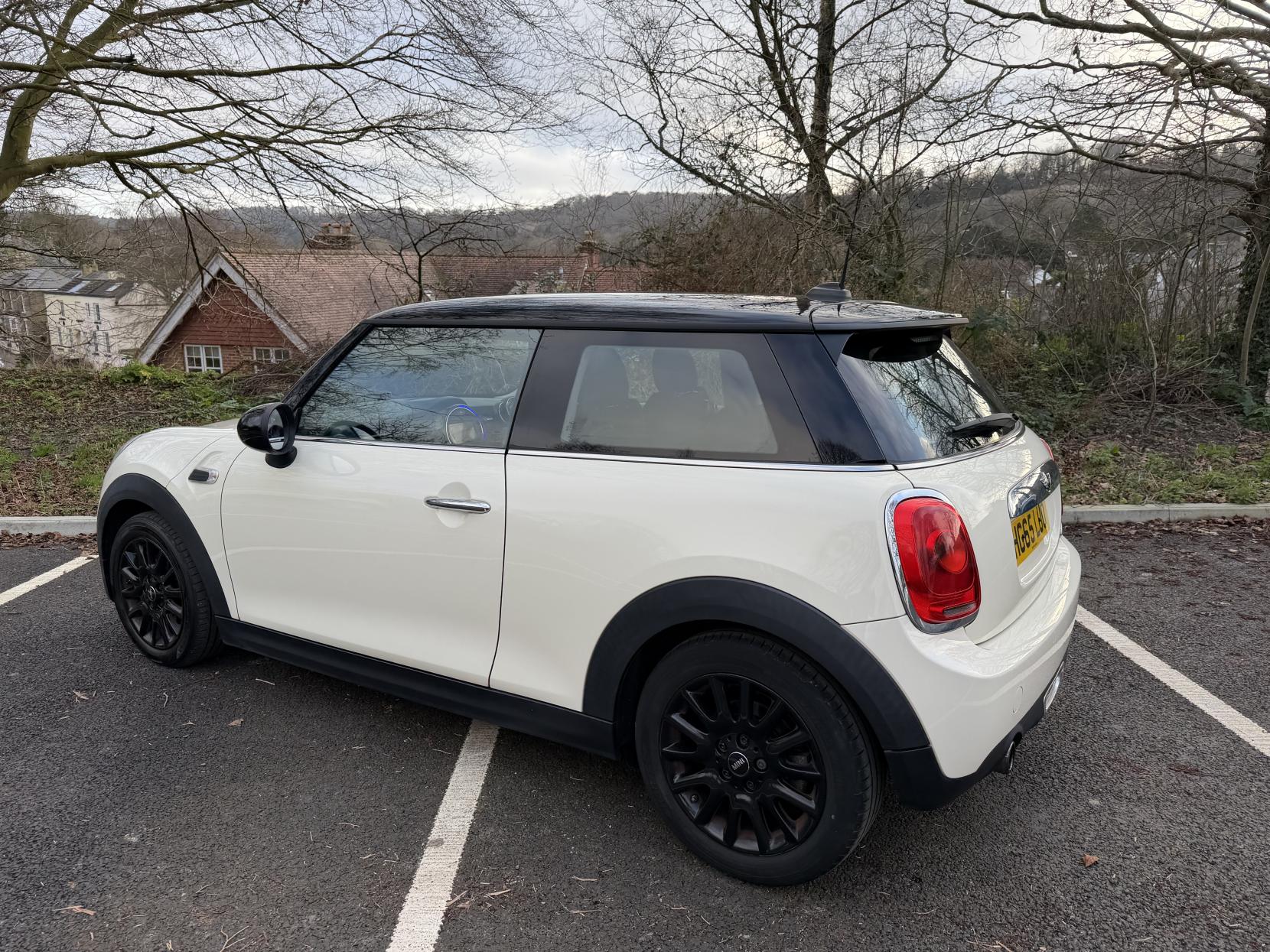 MINI Hatch 1.5 Cooper Hatchback 3dr Petrol Manual Euro 6 (s/s) (136 ps)