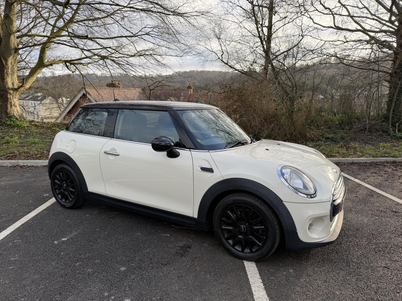 MINI Hatch 1.5 Cooper Hatchback 3dr Petrol Manual Euro 6 (s/s) (136 ps)