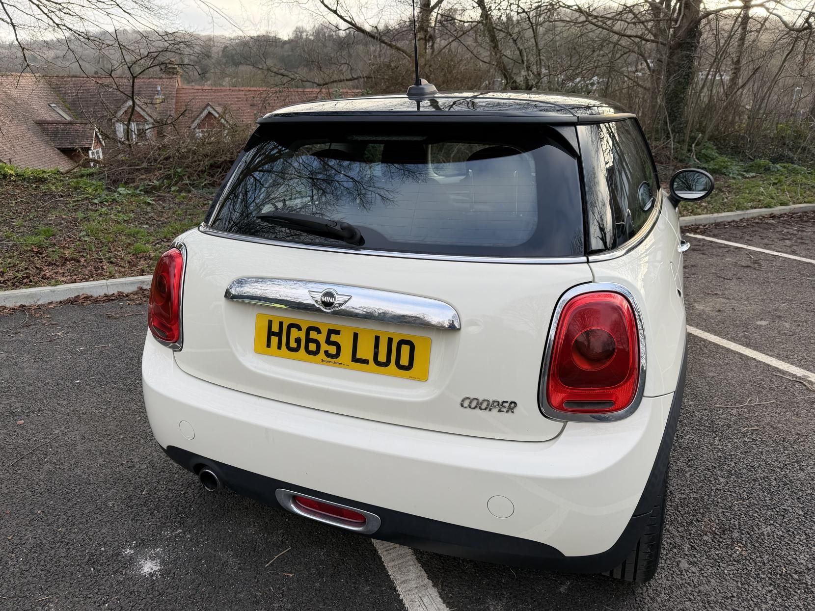 MINI Hatch 1.5 Cooper Hatchback 3dr Petrol Manual Euro 6 (s/s) (136 ps)