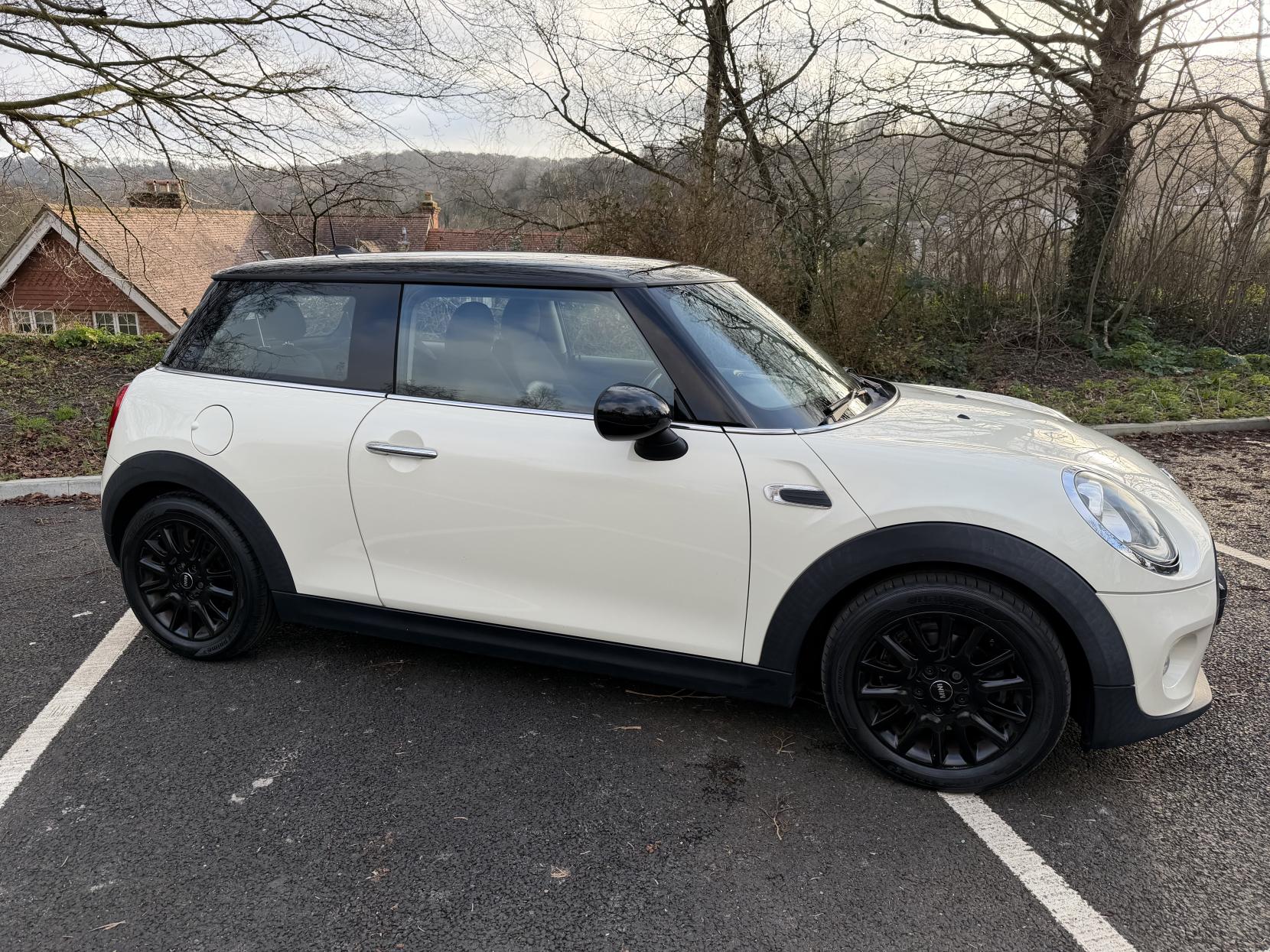 MINI Hatch 1.5 Cooper Hatchback 3dr Petrol Manual Euro 6 (s/s) (136 ps)