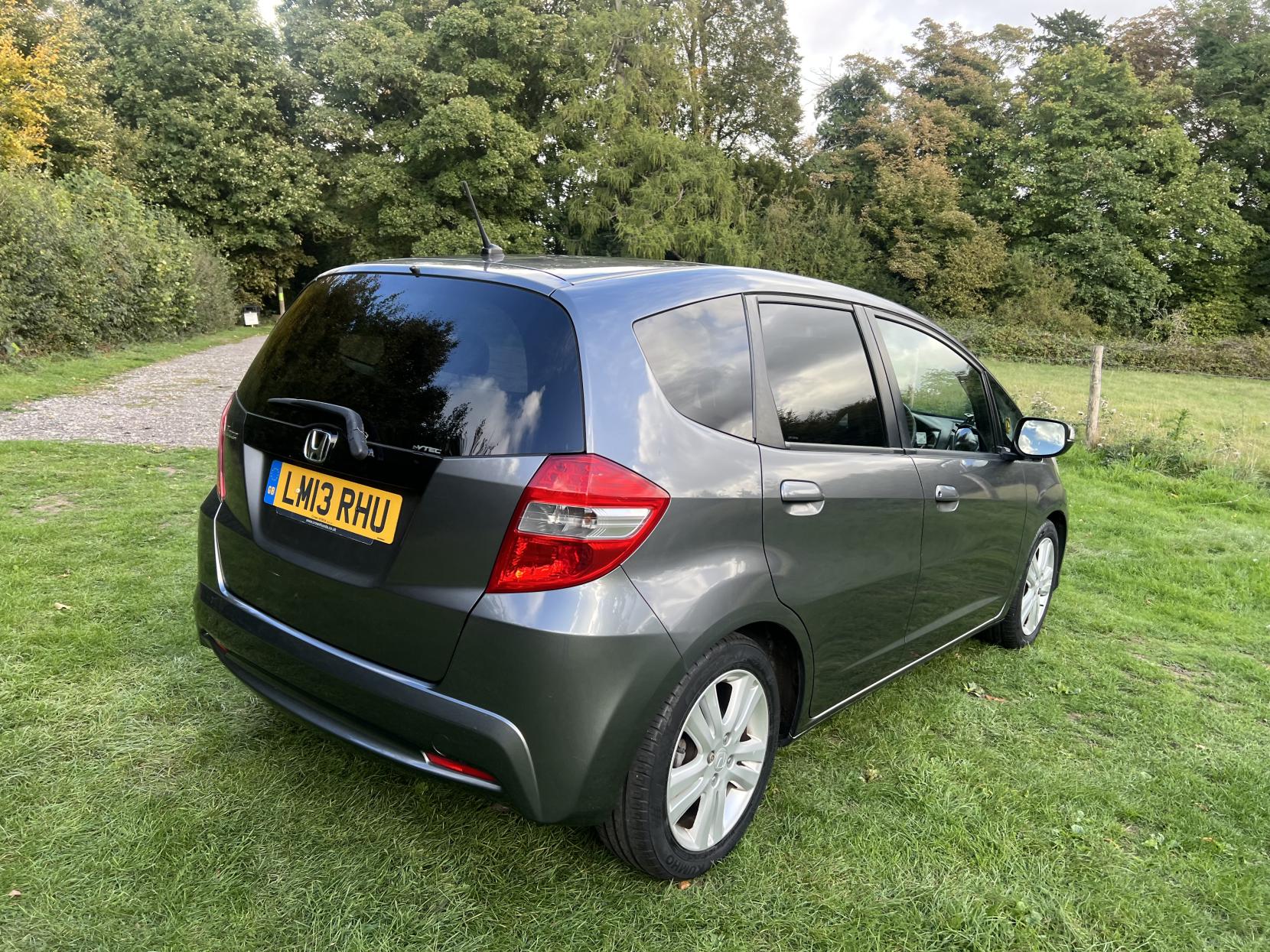 Honda Jazz 1.4 i-VTEC EX Hatchback 5dr Petrol CVT Euro 5 (99 ps)