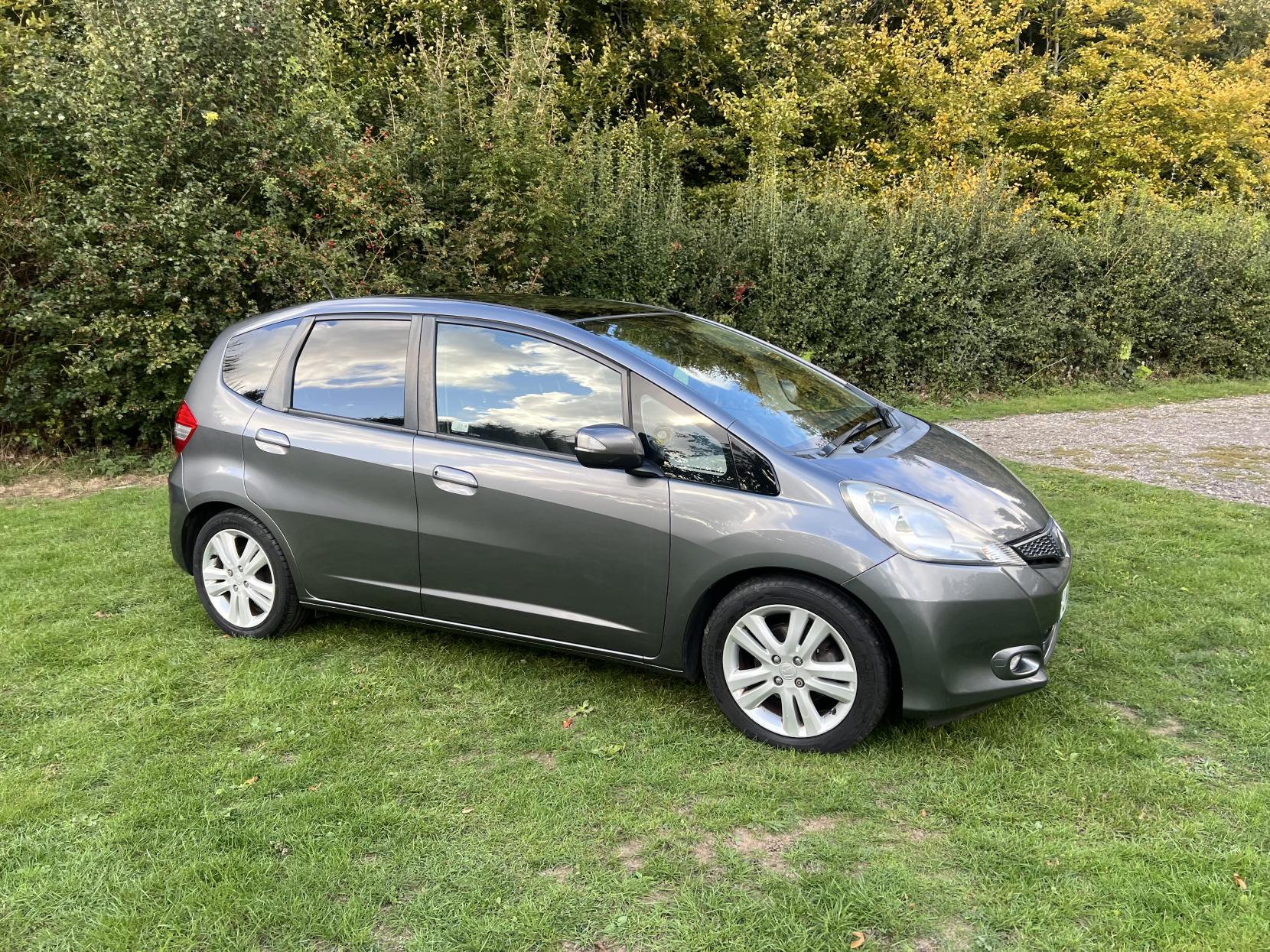 Honda Jazz 1.4 i-VTEC EX Hatchback 5dr Petrol CVT Euro 5 (99 ps)