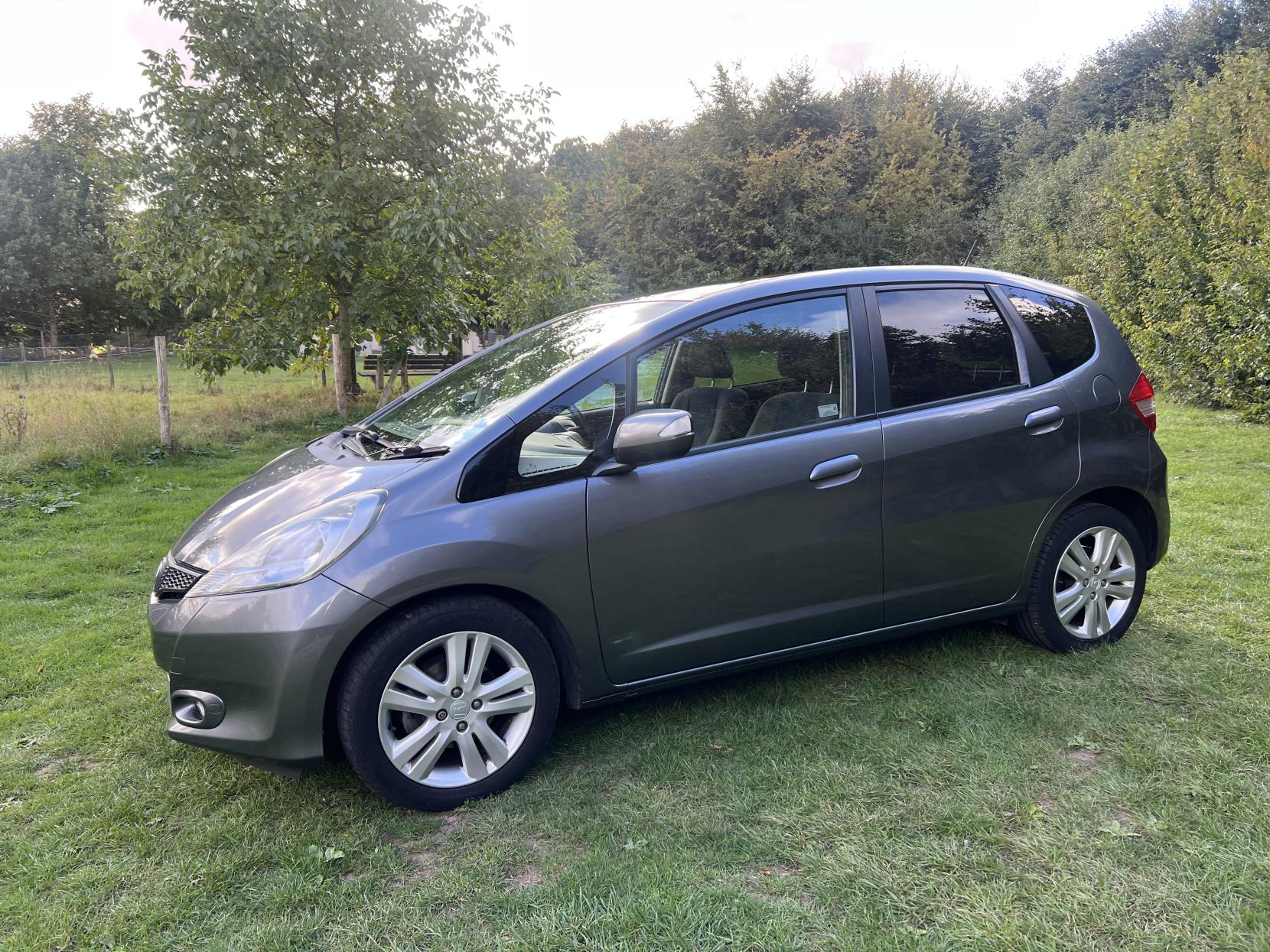 Honda Jazz 1.4 i-VTEC EX Hatchback 5dr Petrol CVT Euro 5 (99 ps)