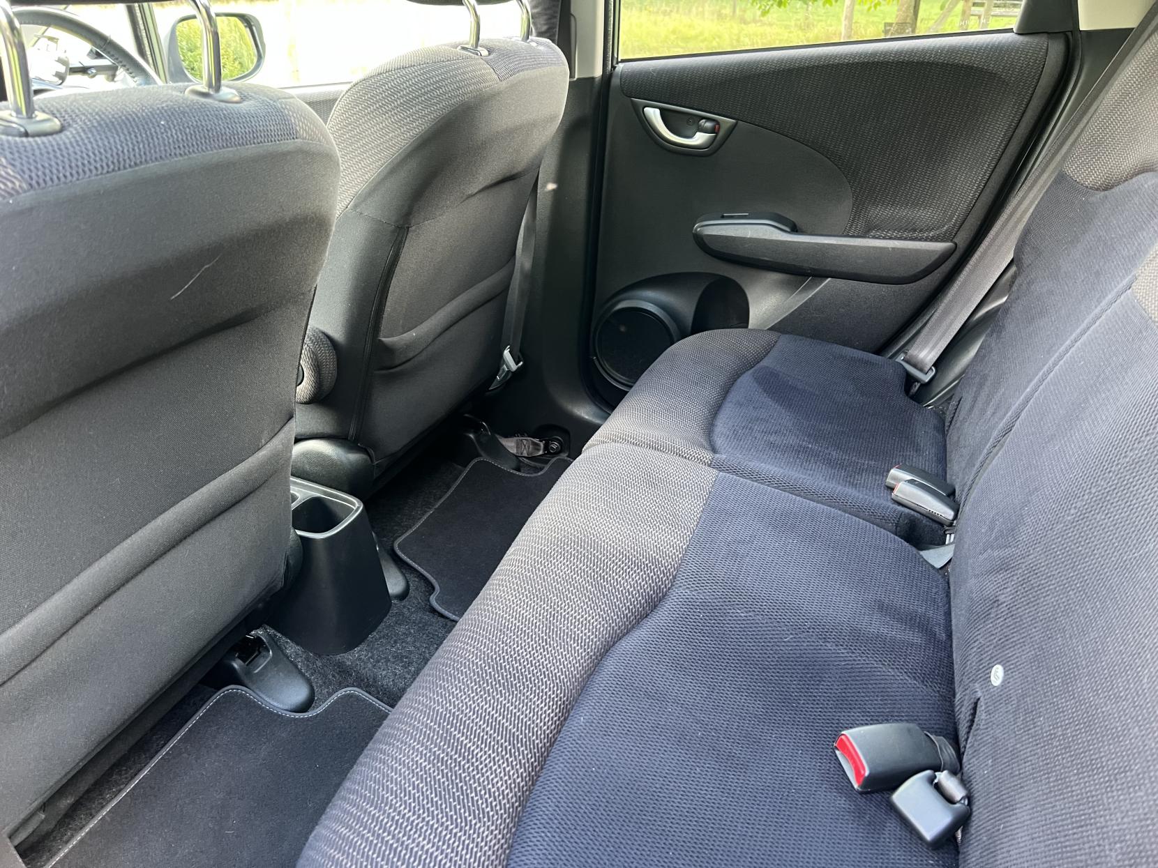 Honda Jazz 1.4 i-VTEC EX Hatchback 5dr Petrol CVT Euro 5 (99 ps)