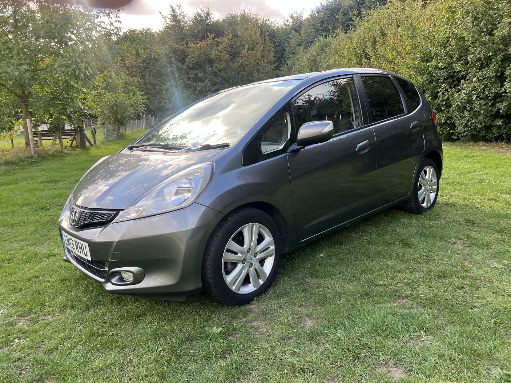 Honda Jazz 1.4 i-VTEC EX Hatchback 5dr Petrol CVT Euro 5 (99 ps)