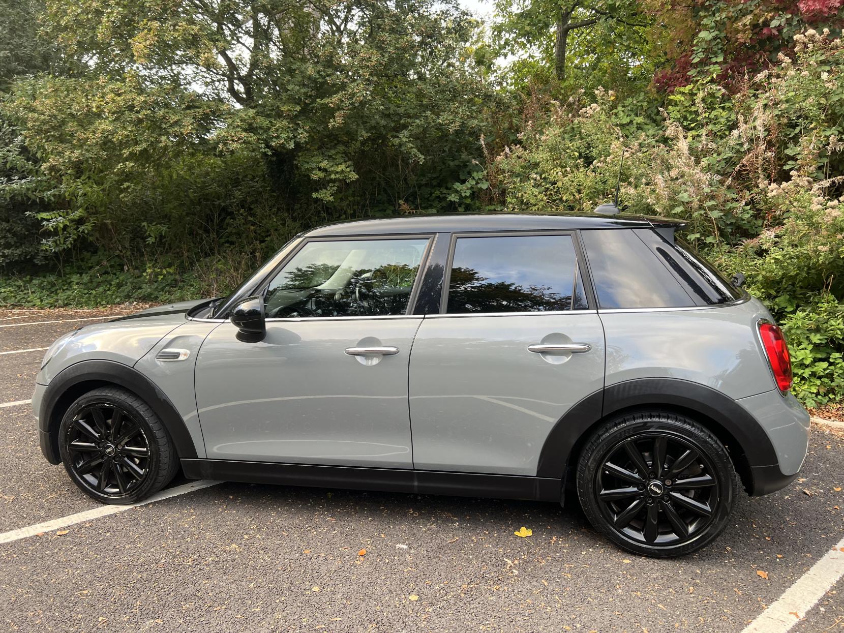 MINI Hatch 1.5 Cooper Hatchback 5dr Petrol Manual Euro 6 (s/s) (136 ps)