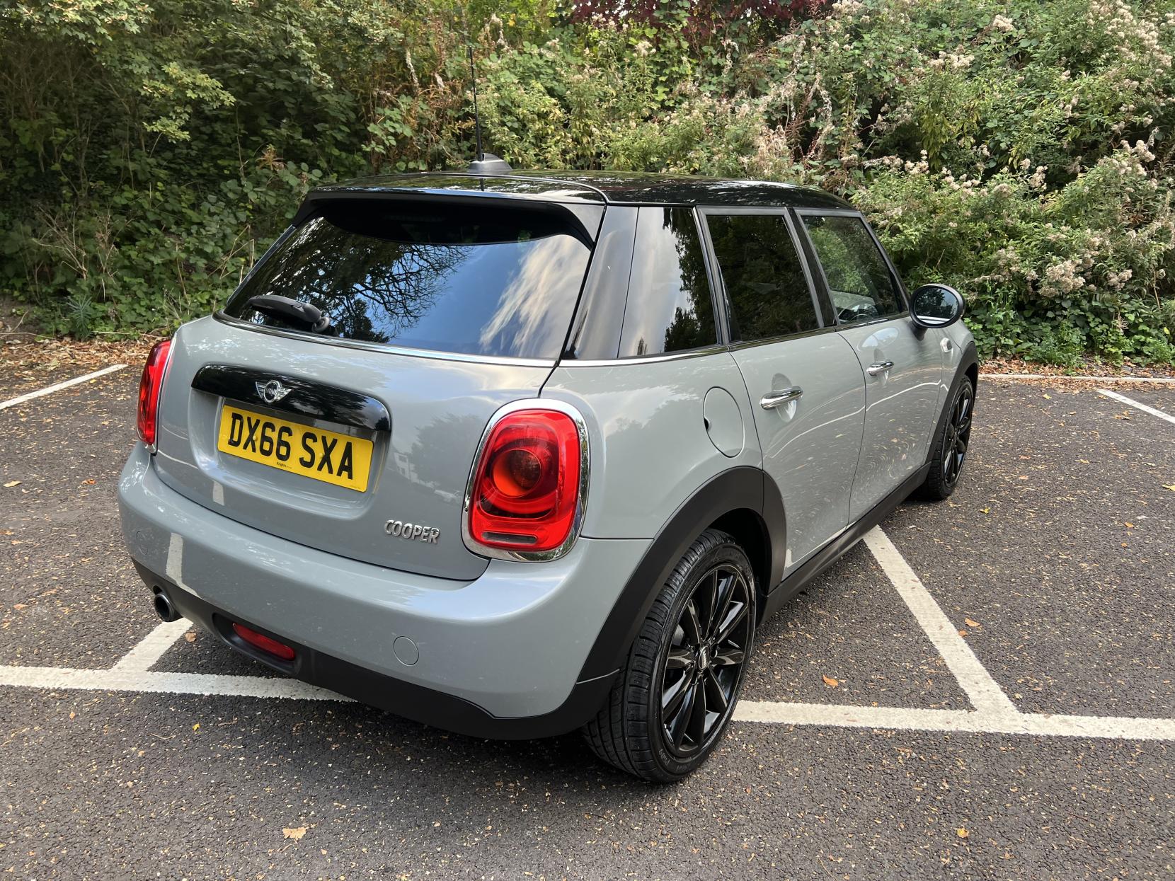 MINI Hatch 1.5 Cooper Hatchback 5dr Petrol Manual Euro 6 (s/s) (136 ps)