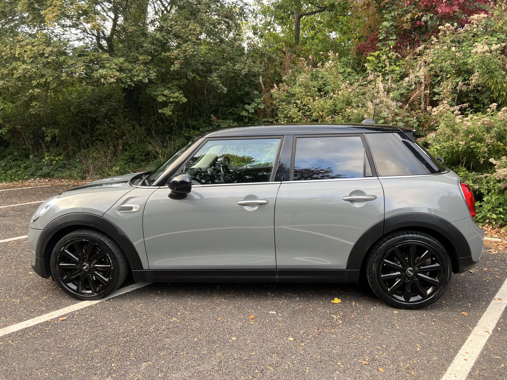 MINI Hatch 1.5 Cooper Hatchback 5dr Petrol Manual Euro 6 (s/s) (136 ps)