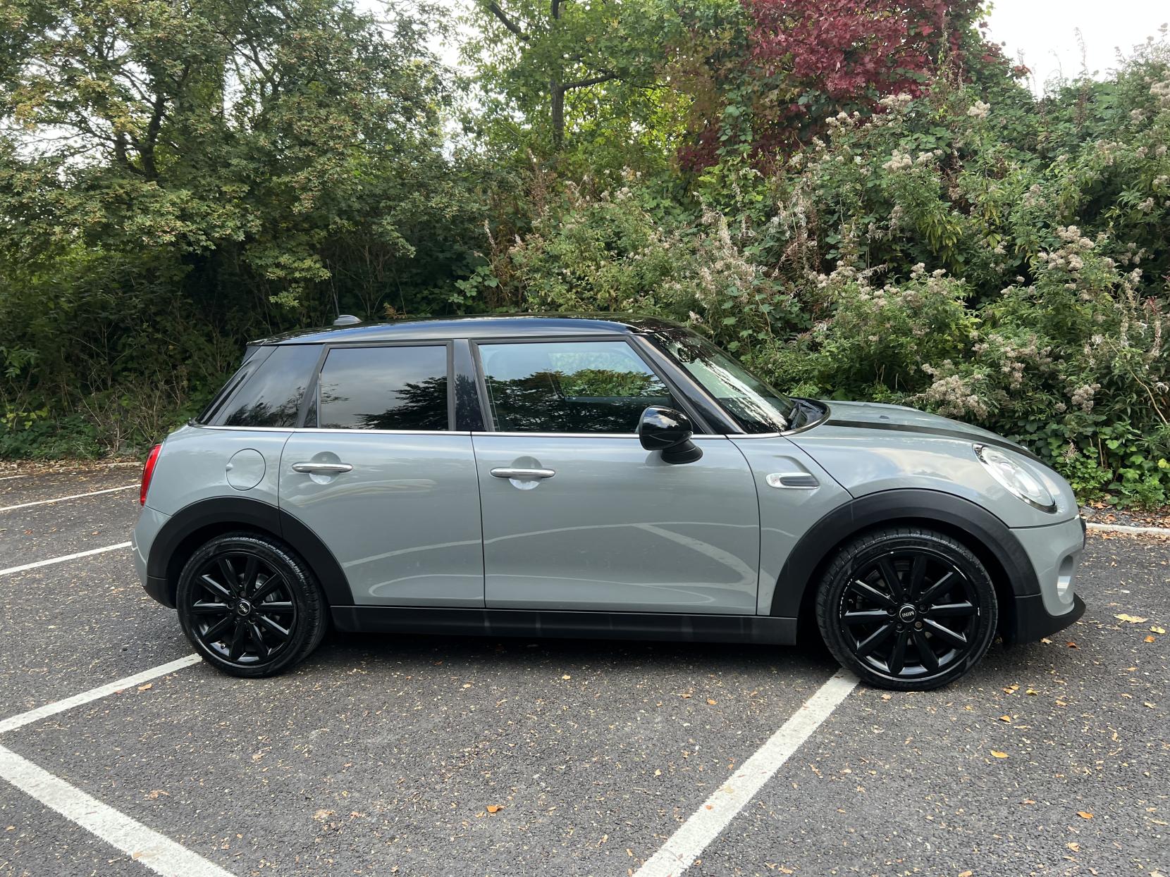 MINI Hatch 1.5 Cooper Hatchback 5dr Petrol Manual Euro 6 (s/s) (136 ps)