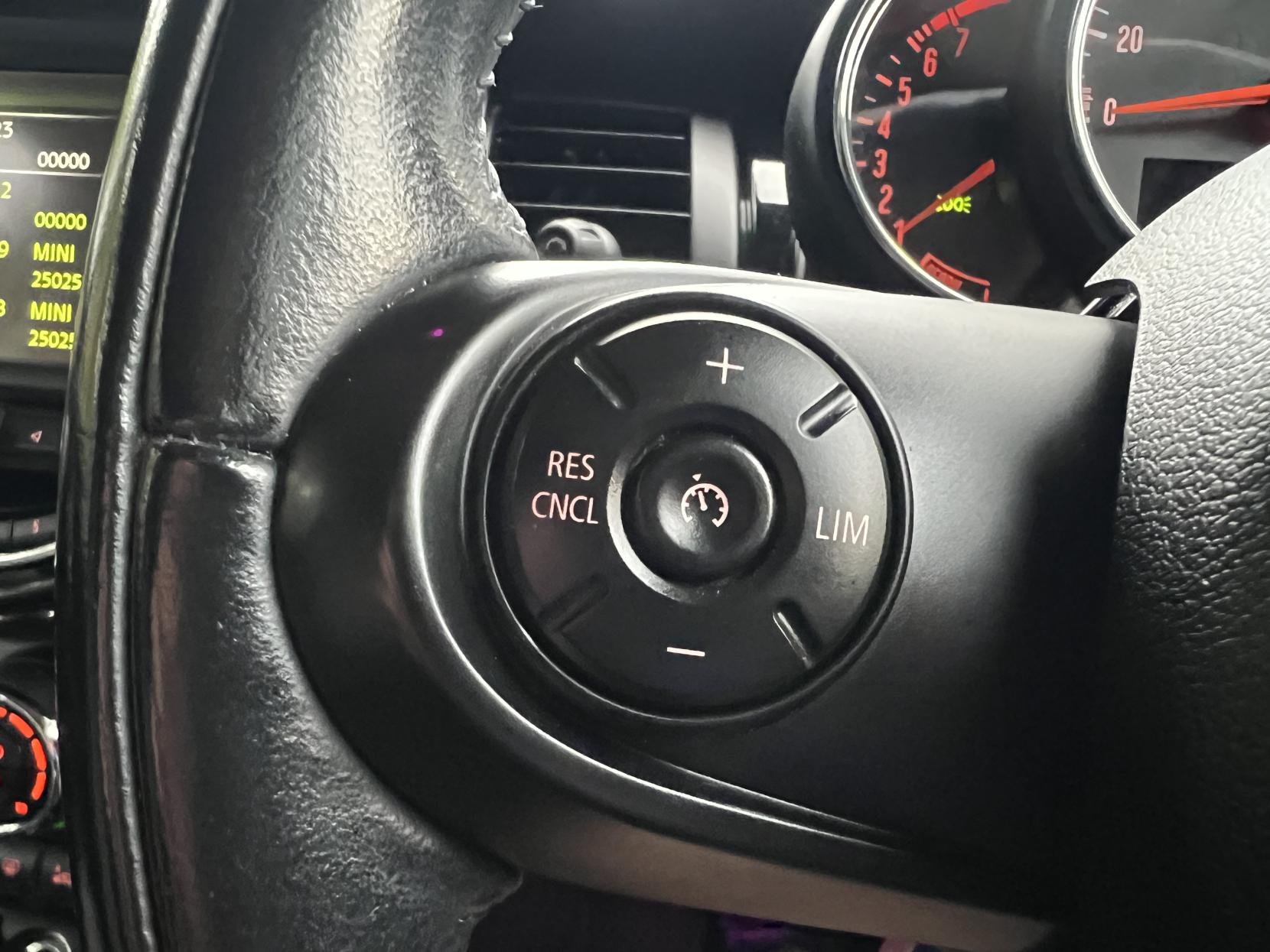 MINI Hatch 1.5 Cooper Hatchback 5dr Petrol Manual Euro 6 (s/s) (136 ps)