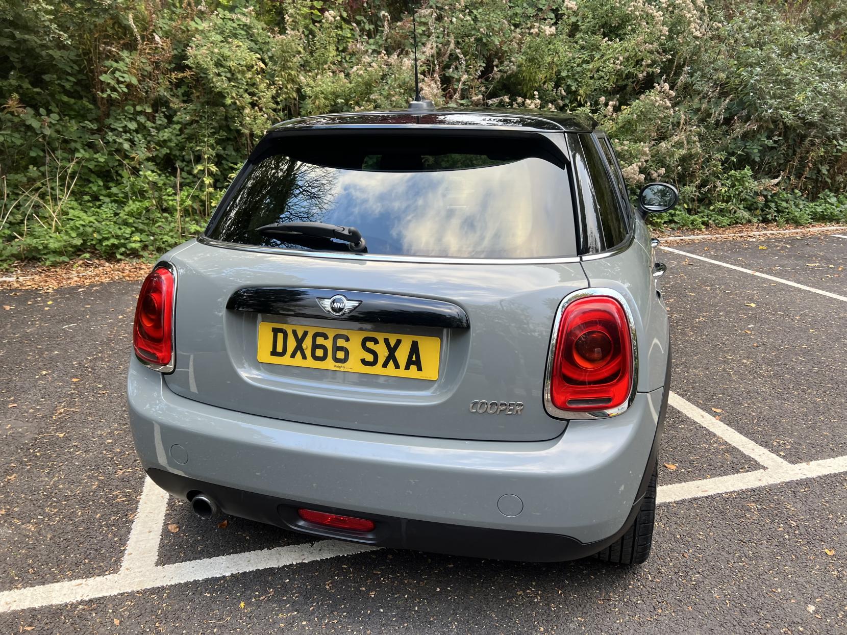 MINI Hatch 1.5 Cooper Hatchback 5dr Petrol Manual Euro 6 (s/s) (136 ps)