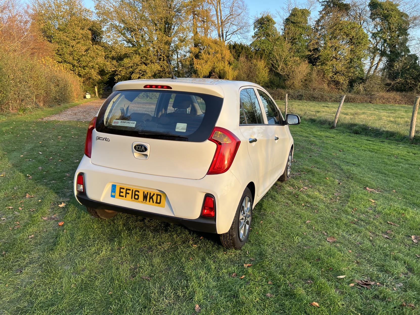Kia Picanto 1.0 2 Hatchback 5dr Petrol Manual Euro 6 (65 bhp)