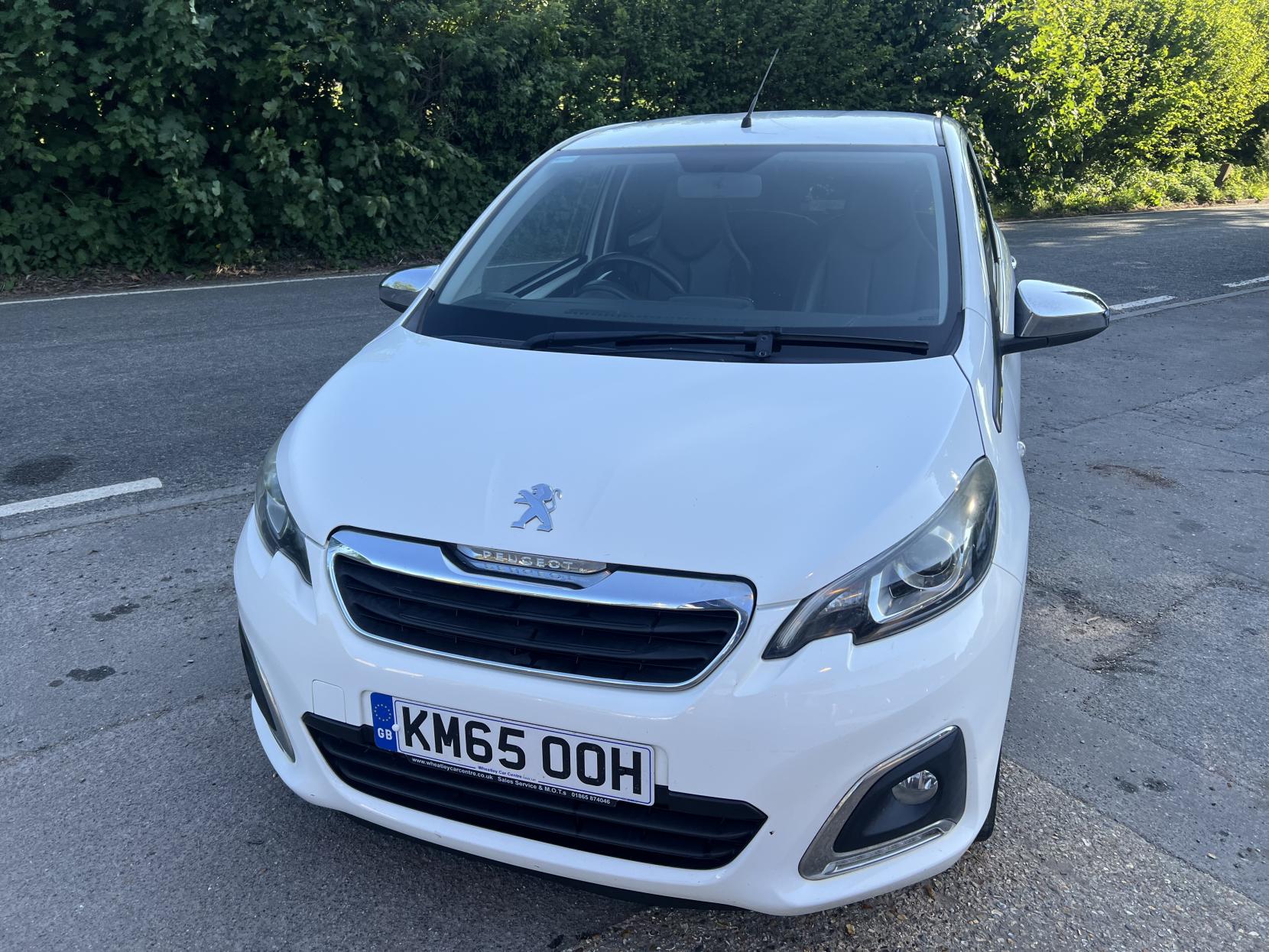 Peugeot 108 1.2 VTi PureTech Feline Hatchback 5dr Petrol Manual Euro 5 (82 ps)