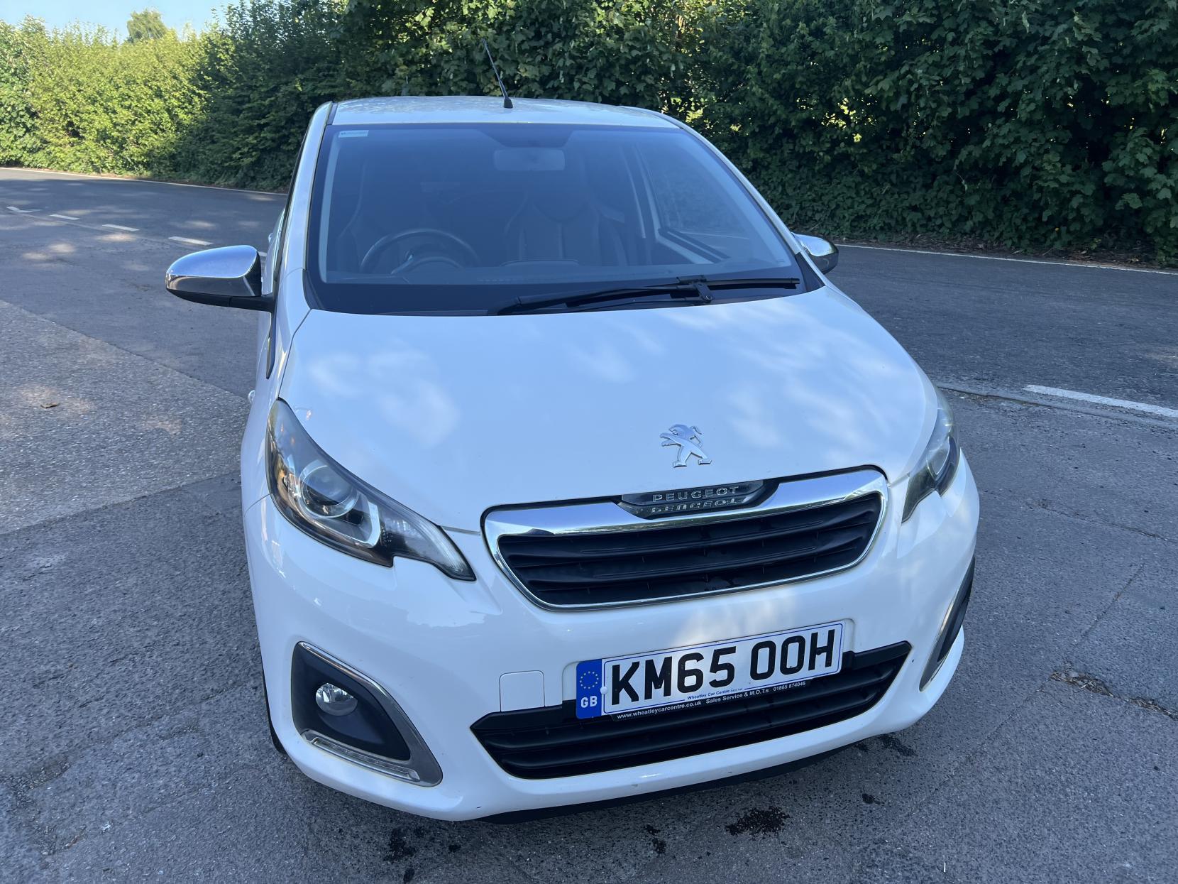 Peugeot 108 1.2 VTi PureTech Feline Hatchback 5dr Petrol Manual Euro 5 (82 ps)
