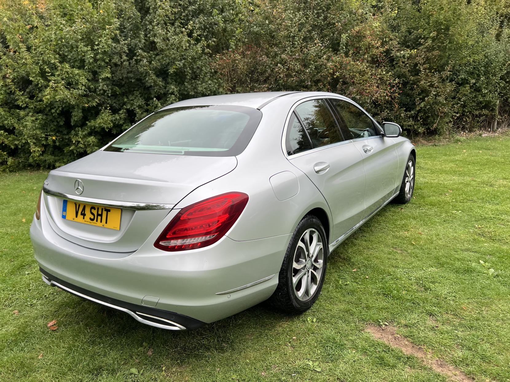 Mercedes-Benz C Class 2.0 C200 Sport Saloon 4dr Petrol 7G-Tronic+ Euro 6 (s/s) (184 ps)