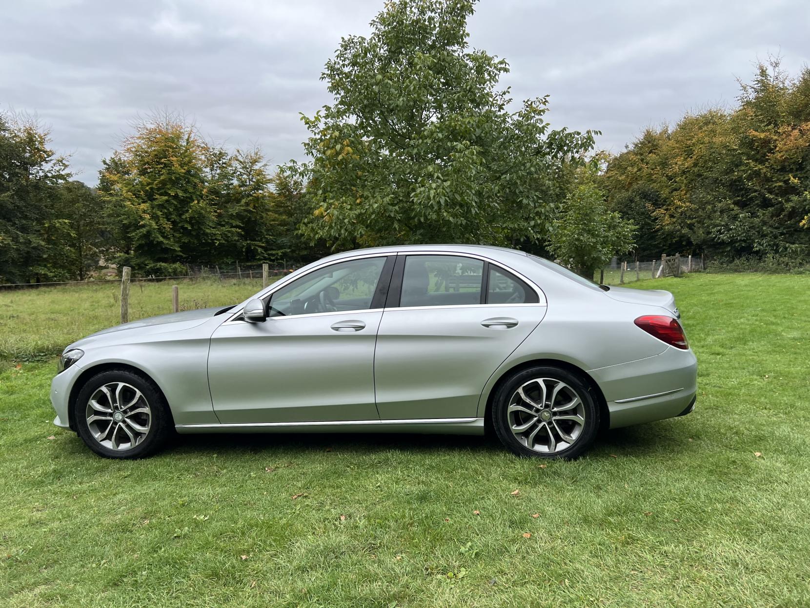 Mercedes-Benz C Class 2.0 C200 Sport Saloon 4dr Petrol 7G-Tronic+ Euro 6 (s/s) (184 ps)