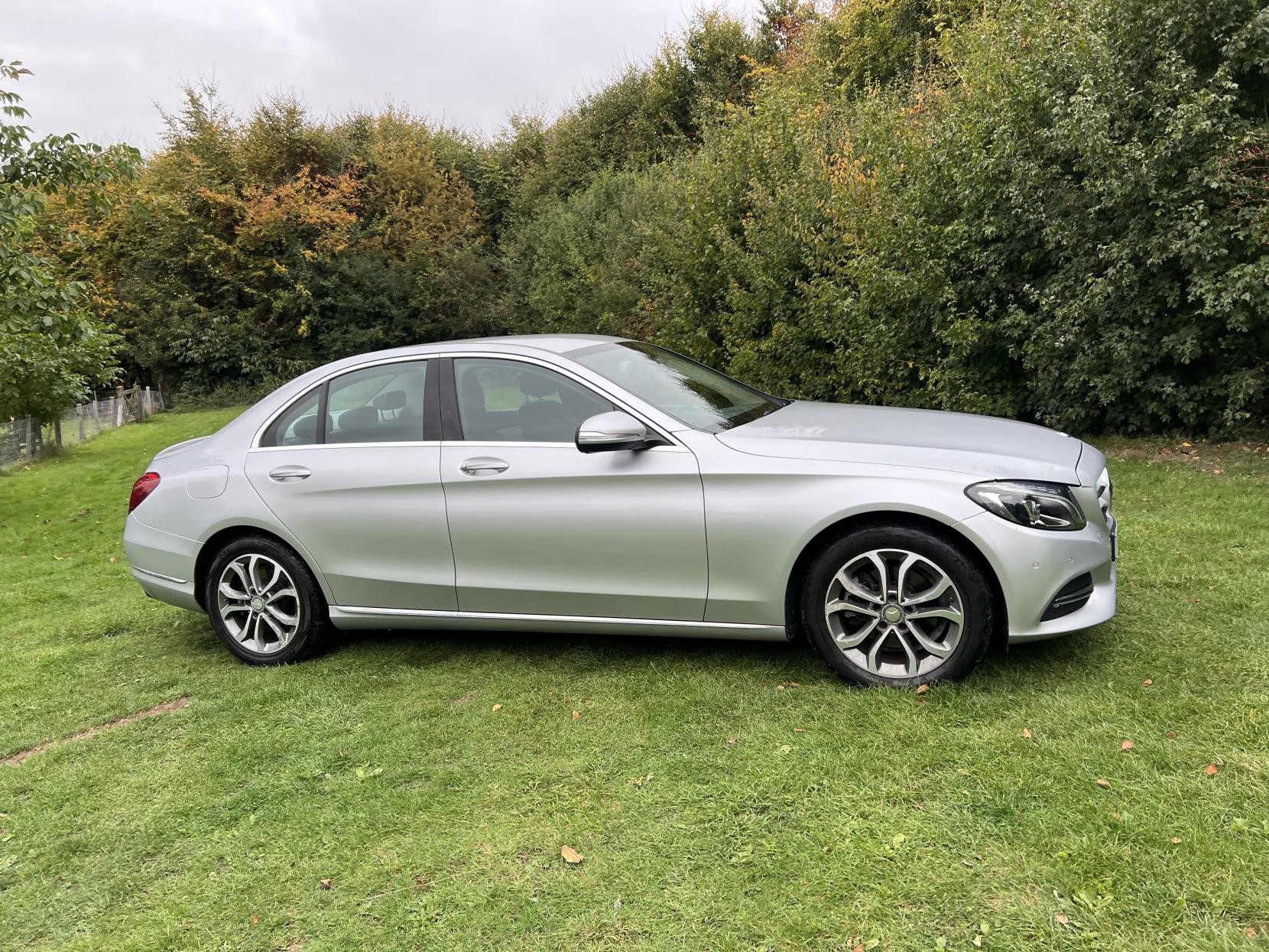 Mercedes-Benz C Class 2.0 C200 Sport Saloon 4dr Petrol 7G-Tronic+ Euro 6 (s/s) (184 ps)