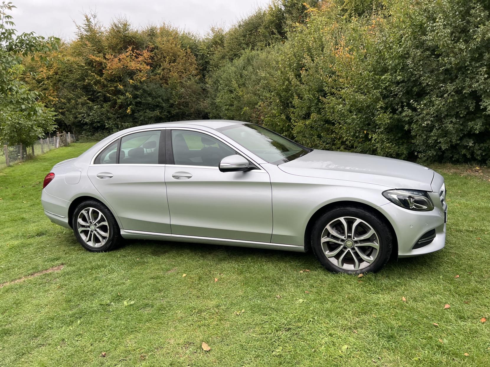 Mercedes-Benz C Class 2.0 C200 Sport Saloon 4dr Petrol 7G-Tronic+ Euro 6 (s/s) (184 ps)